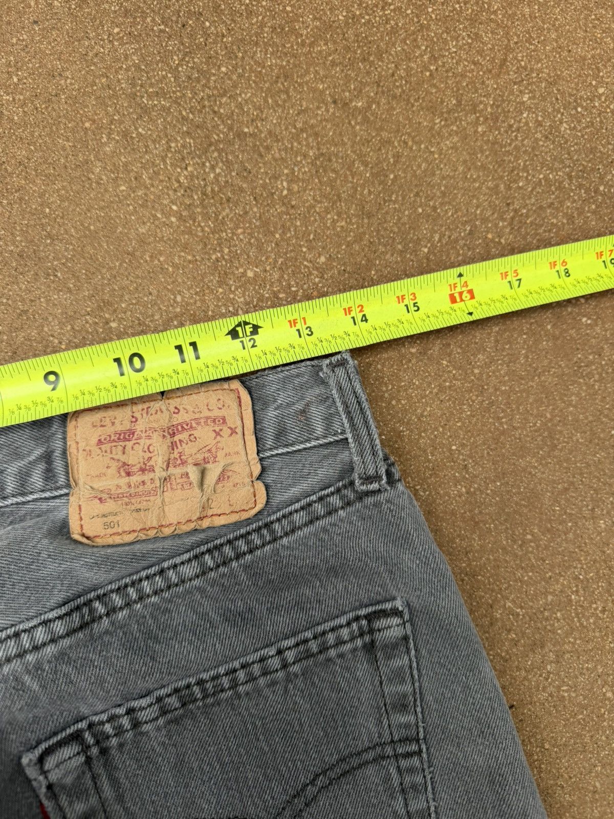 Levi's Vintage Levi’s 501xx Buttonfly Straight Faded Jeans 27x29 Size 27" / US 4 / IT 40 - 9 Thumbnail