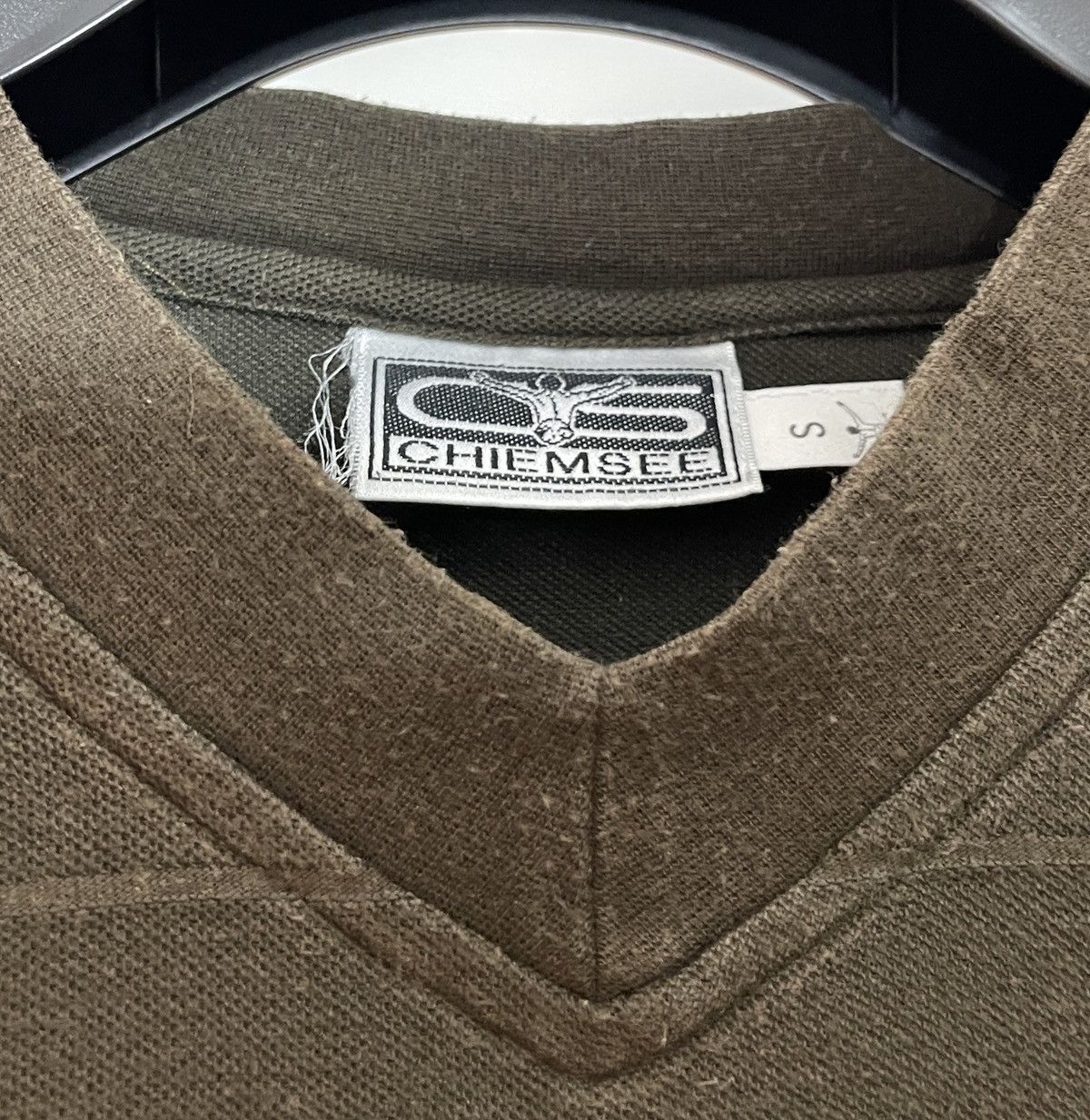 Vintage Chiemsee Vintage Shirt with small Front Logo Print, V-Neck Size US S / EU 44-46 / 1 - 8 Thumbnail