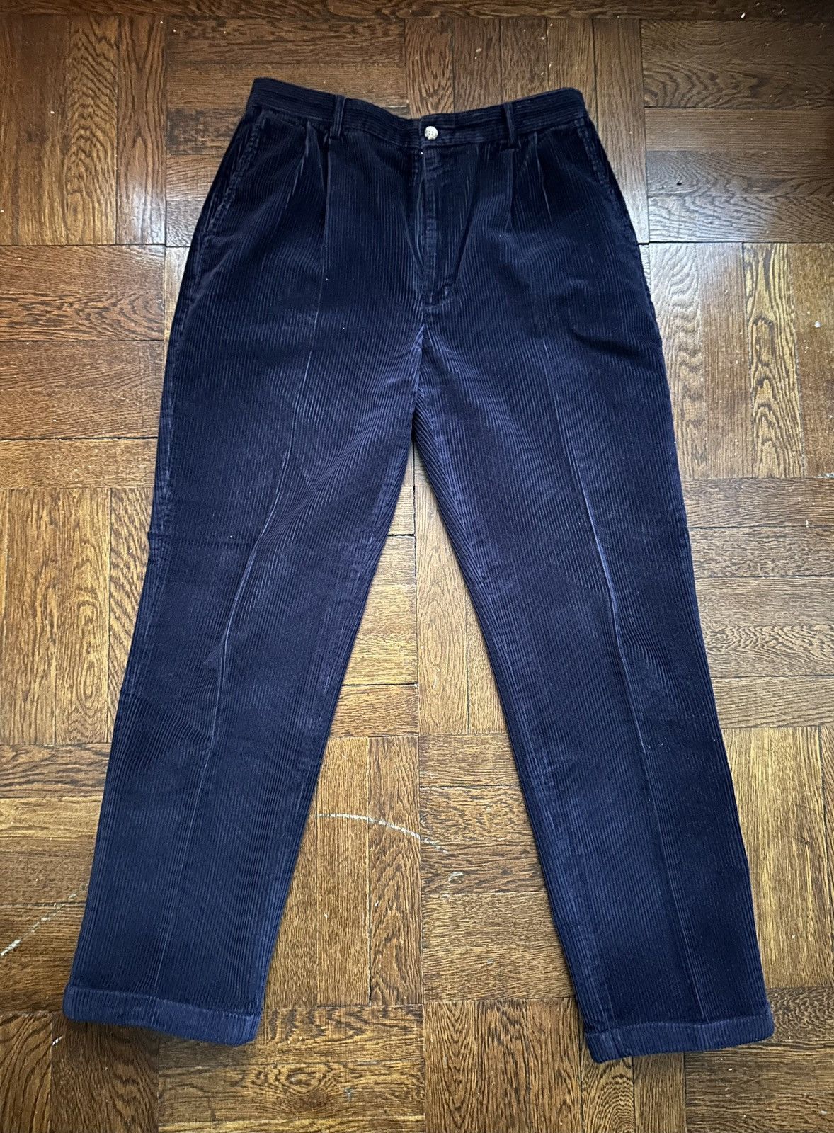 Woolrich Woolen Mills Vintage Woolrich Corduroy Pants - 33 - Pleated and Cuffed Size US 33 - 1 Thumbnail