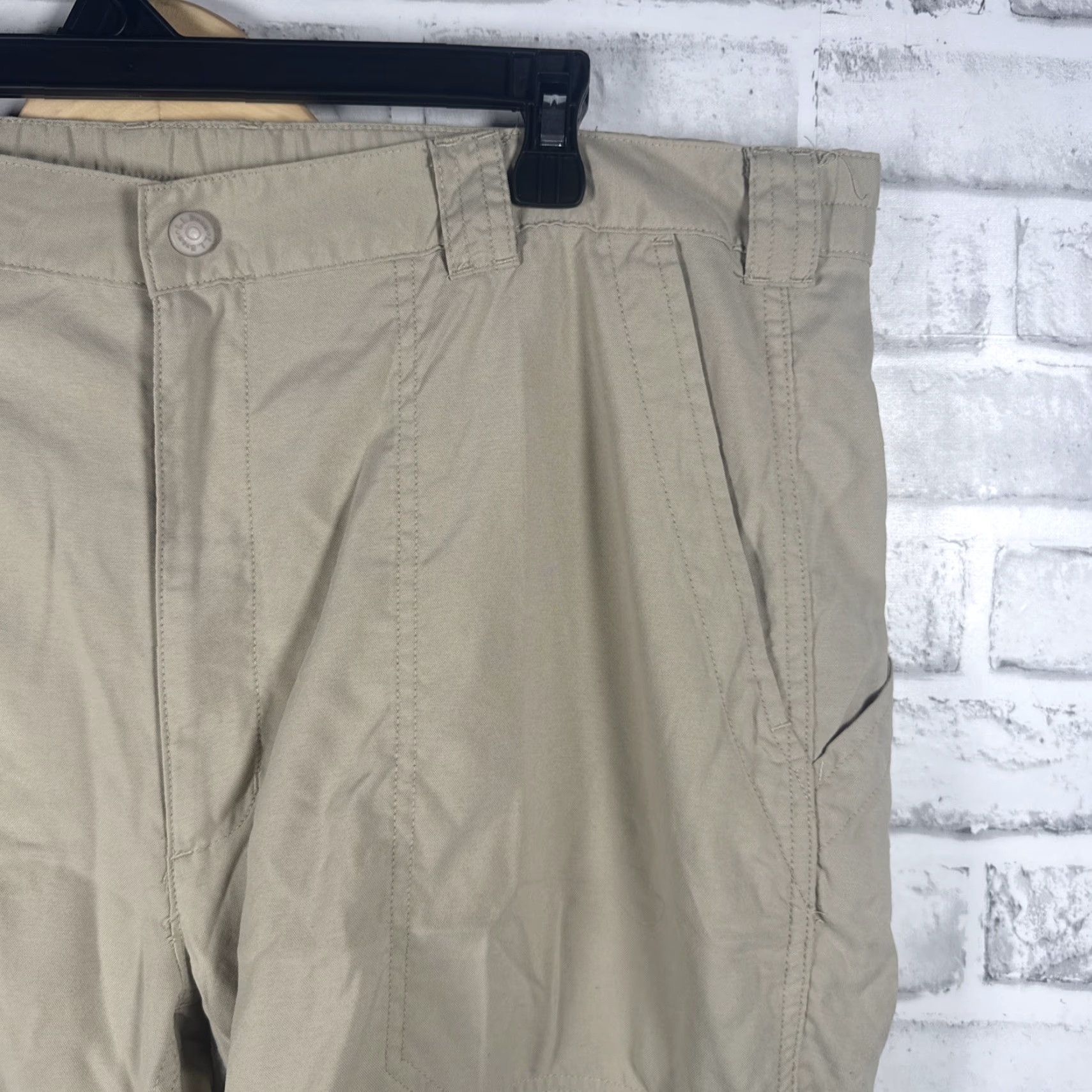 Vintage LL Bean Beige Nylon Pants Mens Size 38x30 Chino Regular Size US 38 / EU 54 - 2 Thumbnail
