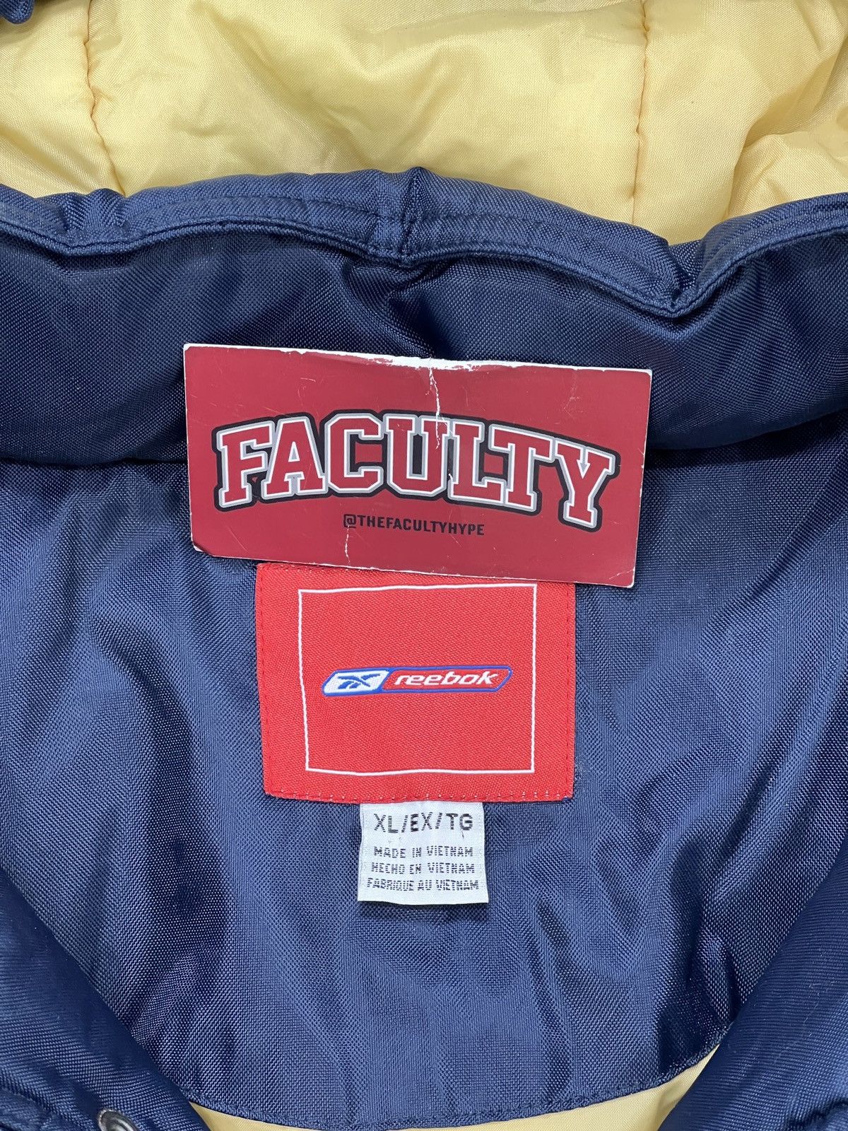 NFL × Vintage Vintage 90s Reebok NFL St. Loius Rams Jacket XL Size US XL / EU 56 / 4 - 3 Thumbnail