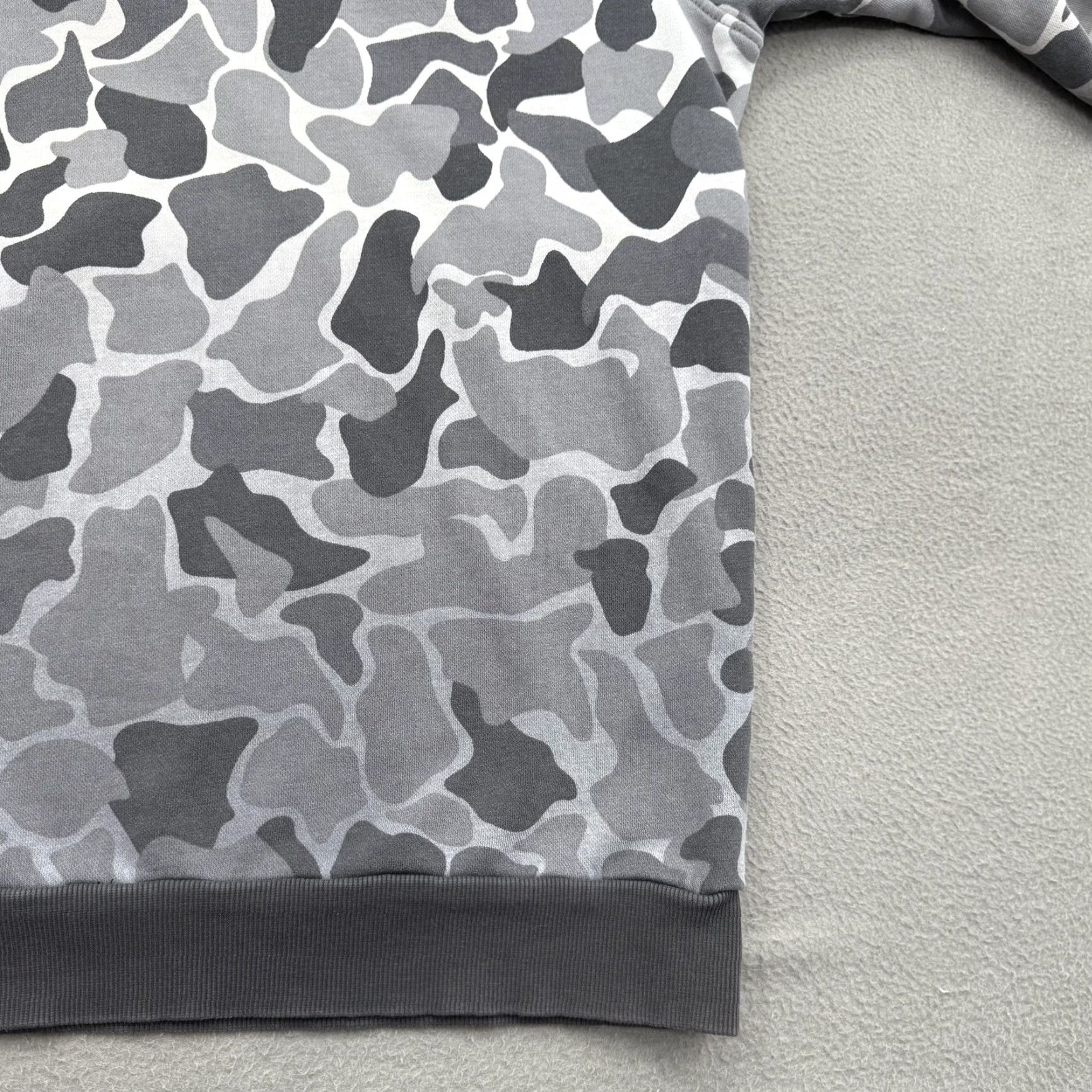 Adidas Adidas Originals Hoodie Mens Large Gray Camo Pullover Fleece Sweatshirt Trefoil Size US L / EU 52-54 / 3 - 7 Thumbnail