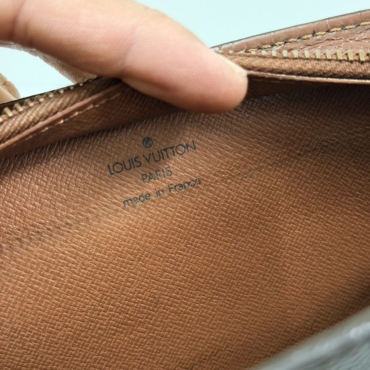Louis Vuitton Louis Vuitton Monogram Clutch Bag Size ONE SIZE - 11 Thumbnail