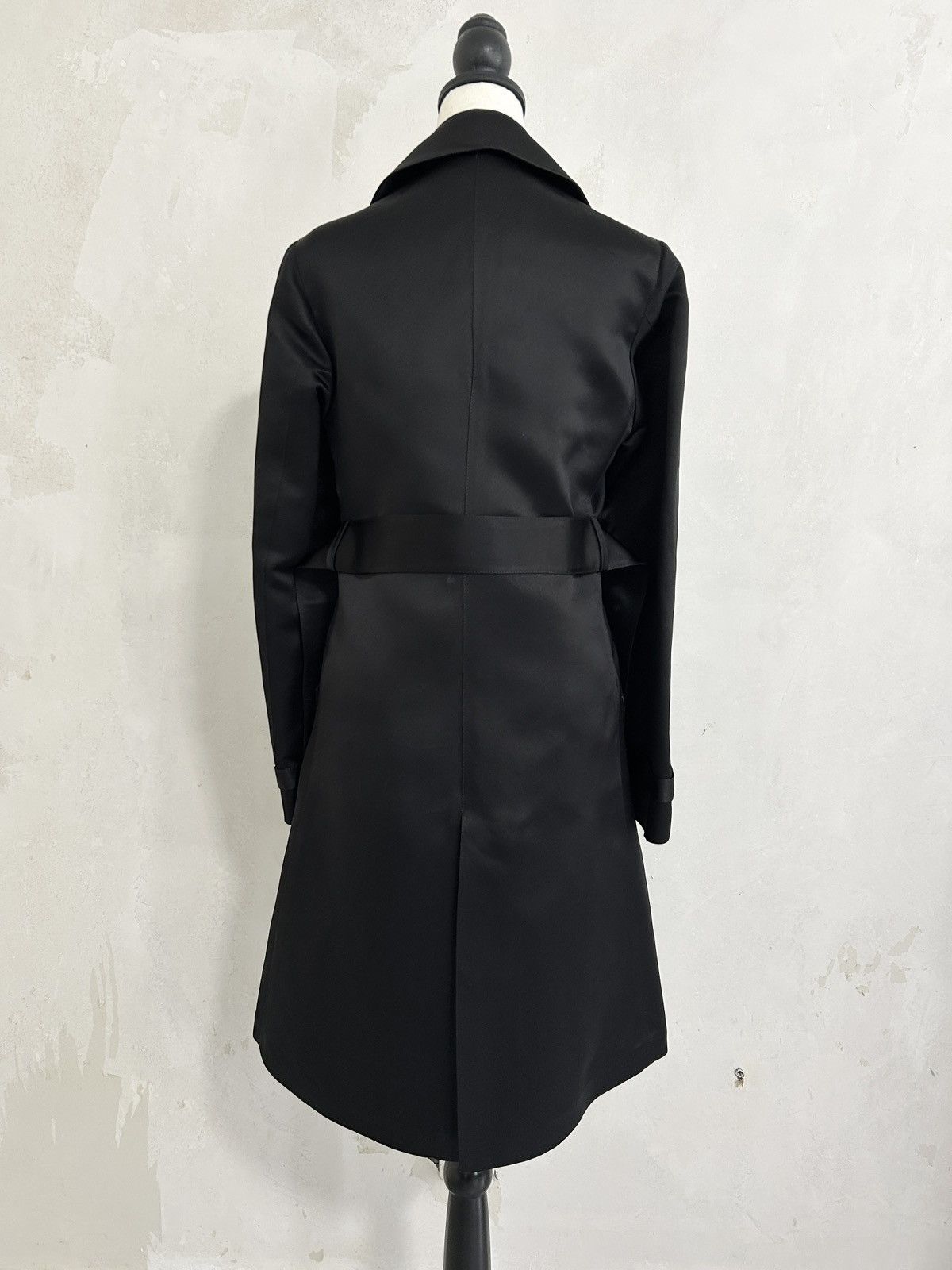 Helmut Lang A/W 2004 100% silk double breasted trench coat Size M / US 6-8 / IT 42-44 - 7 Thumbnail