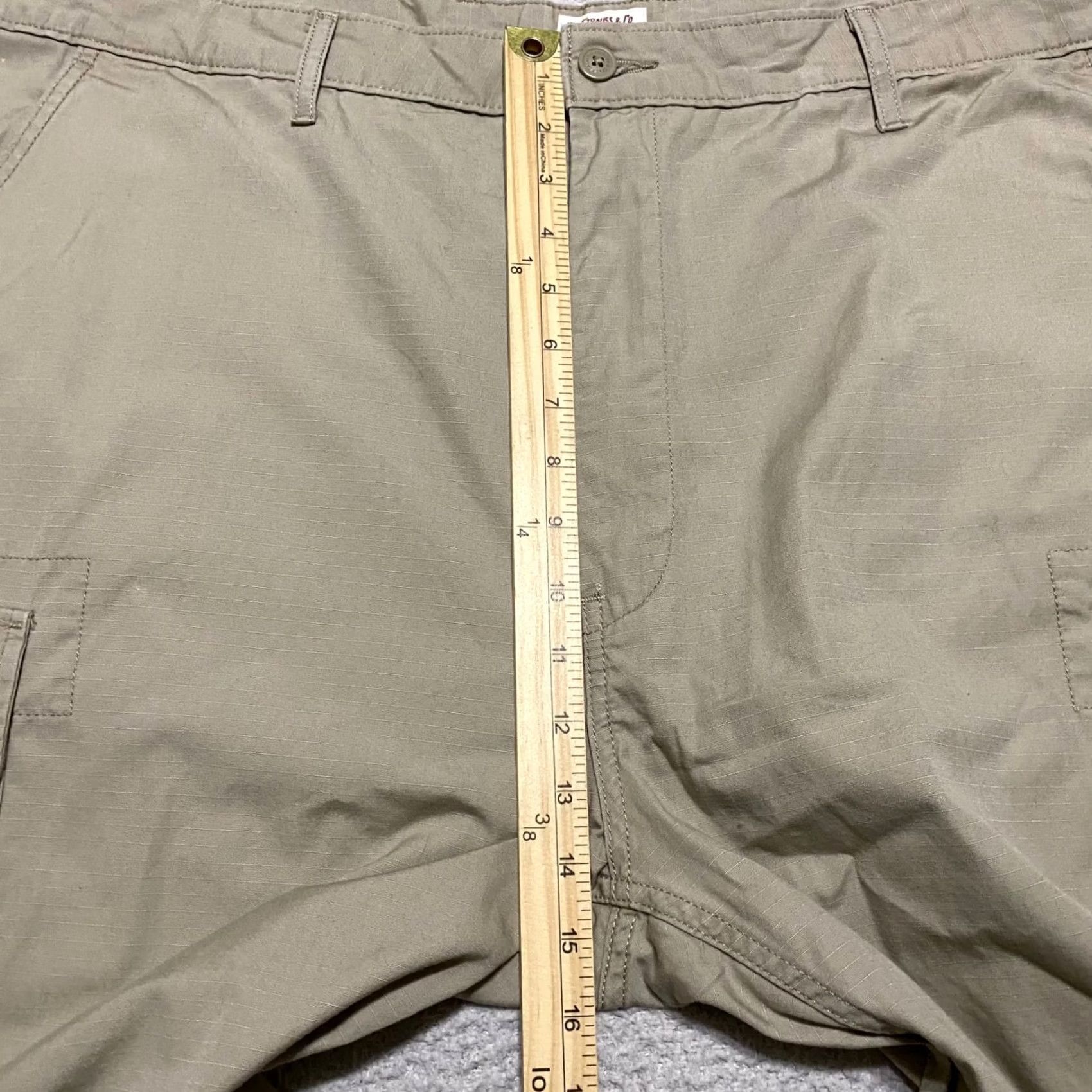 Levi's New title: Levi'S Cargo Mens 46 Shorts Beige Ripstop Utility Outdoor Inseam 9" - Authentic Size US 30 / EU 46 - 7 Thumbnail