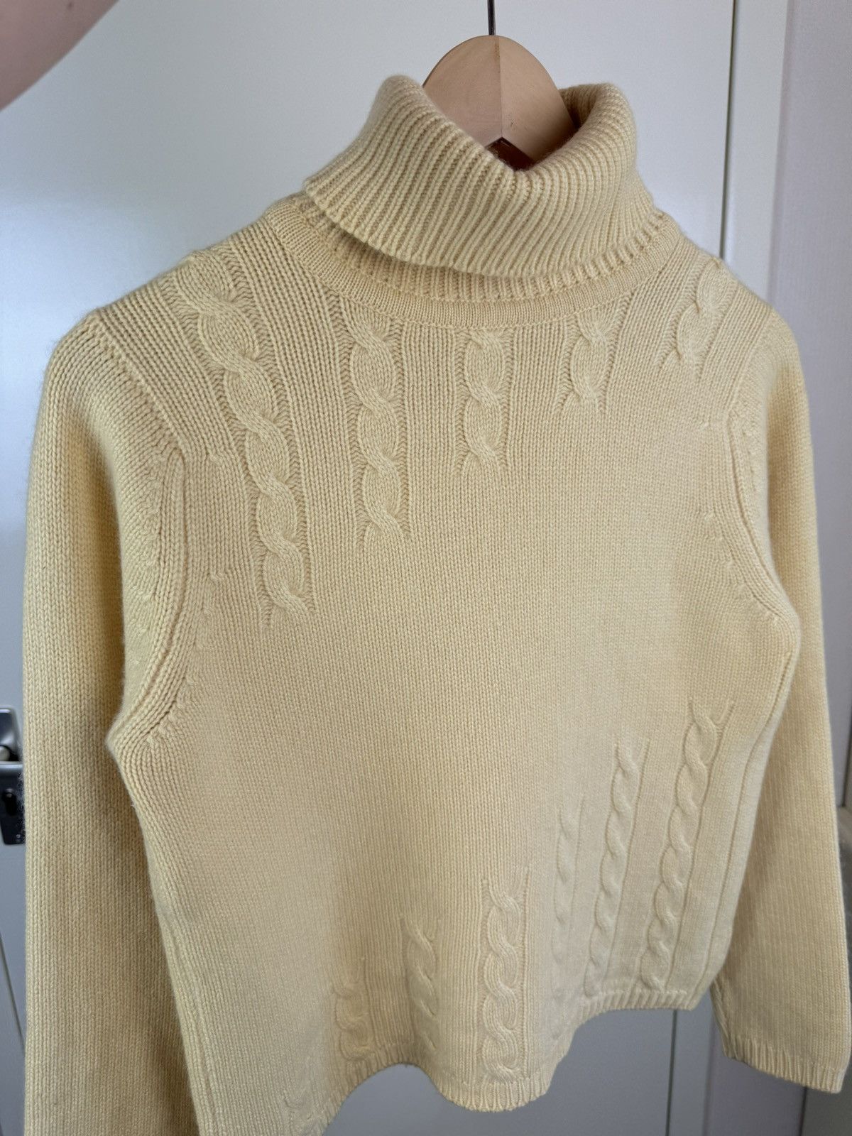 Johnstons Of Elgin JOHNSTONS OF ELGIN Cashmere Cable Knit Turtleneck Sweater S Size S / US 4 / IT 40 - 9 Thumbnail