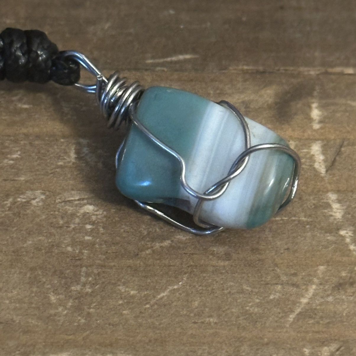 Vintage Vintage wire wrapped agate pendant adjustable cord necklace Size ONE SIZE - 5 Thumbnail