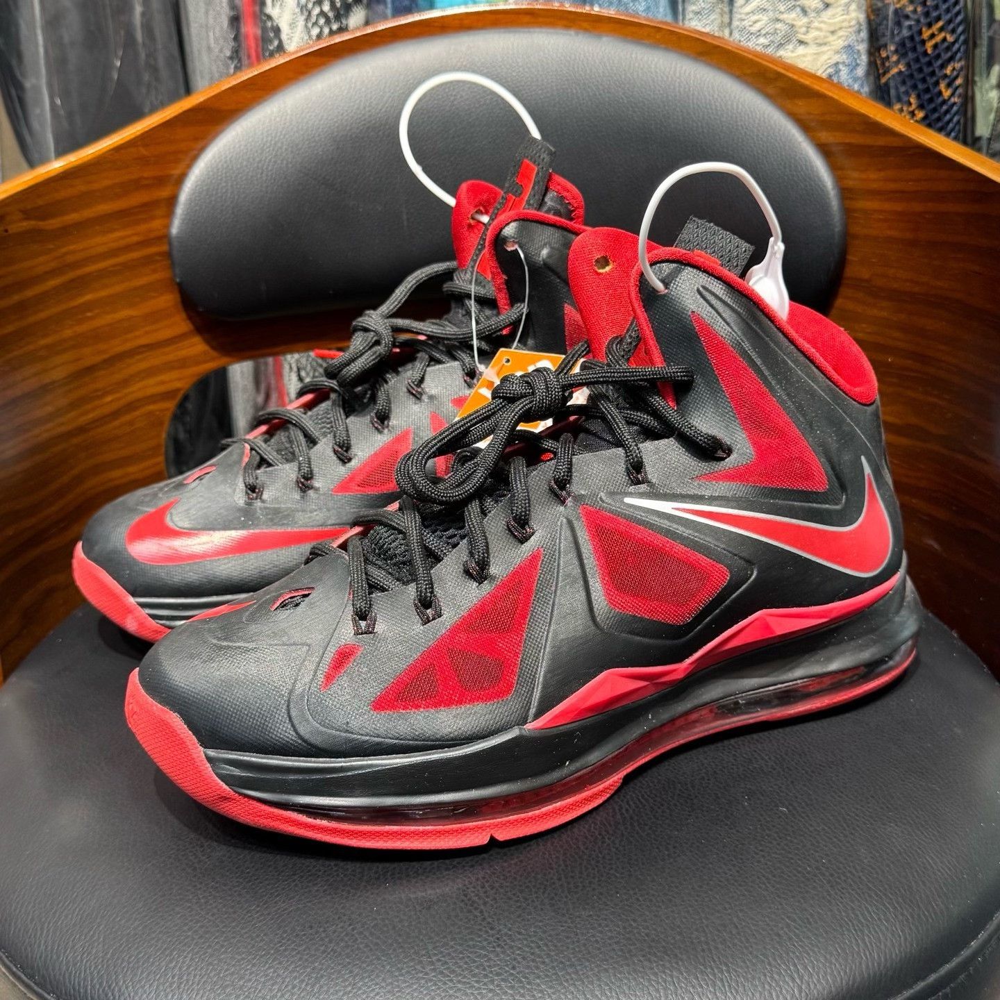 Nike Nike LEBRON10 Black Lowtop Sneakers 42.5 Men Size US 9.5 / EU 42-43 - 1 Thumbnail