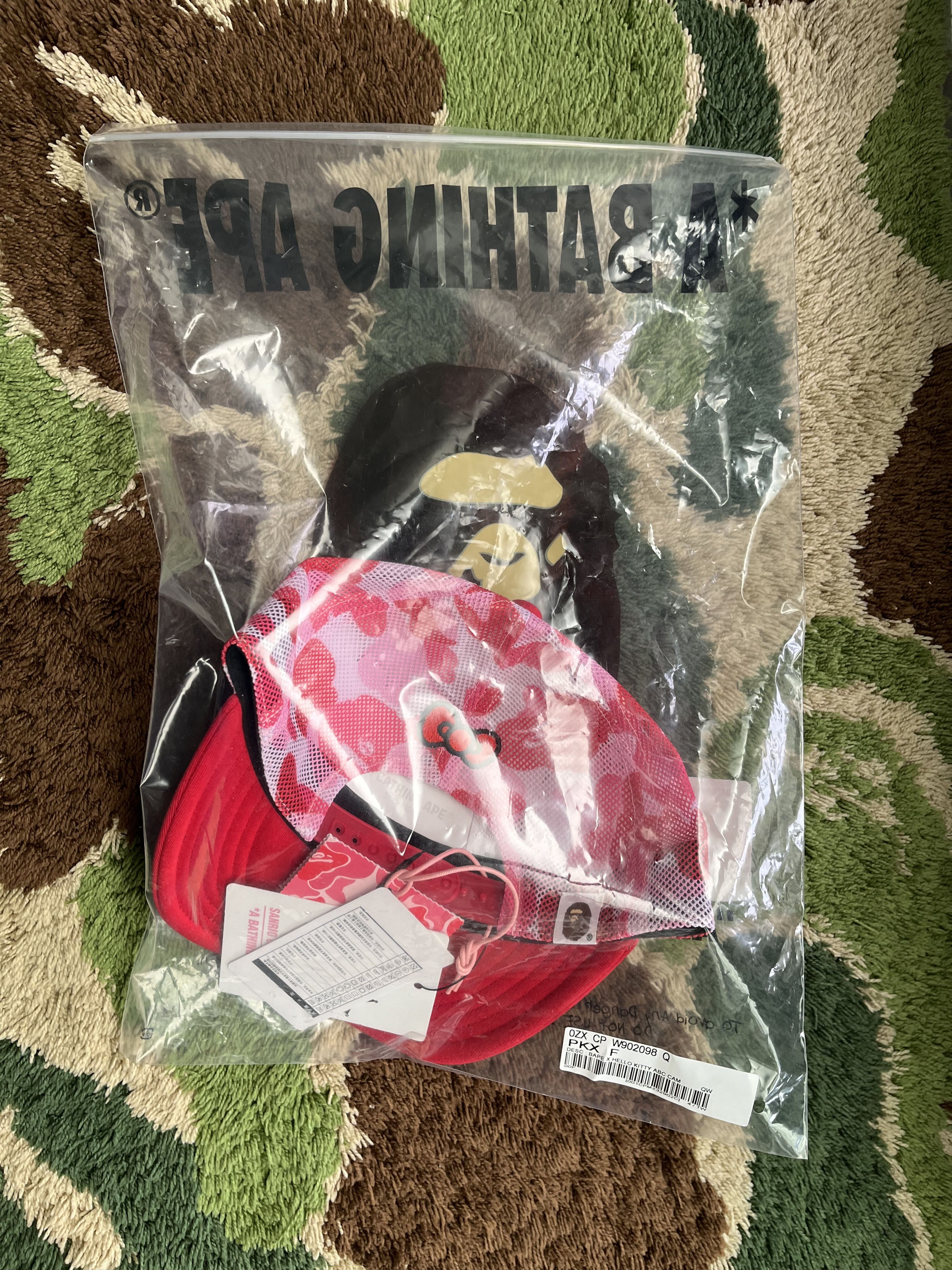 Bape BAPE SANRIO HELLO KITTY APE HEAD ABC CAMO MESH CAP Size ONE SIZE - 2 Thumbnail