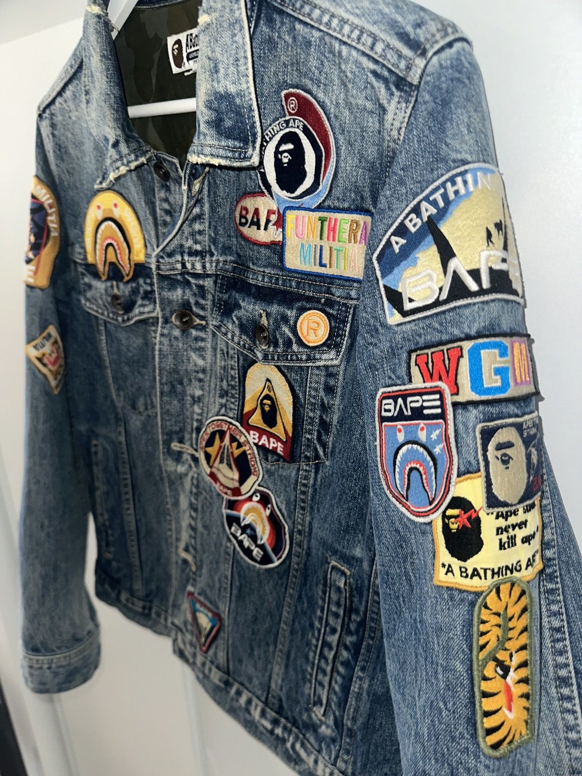 Bape Bape Crazy Patch Denim Jacket Indigo Distressed Size Medium Size US M / EU 48-50 / 2 - 2 Thumbnail