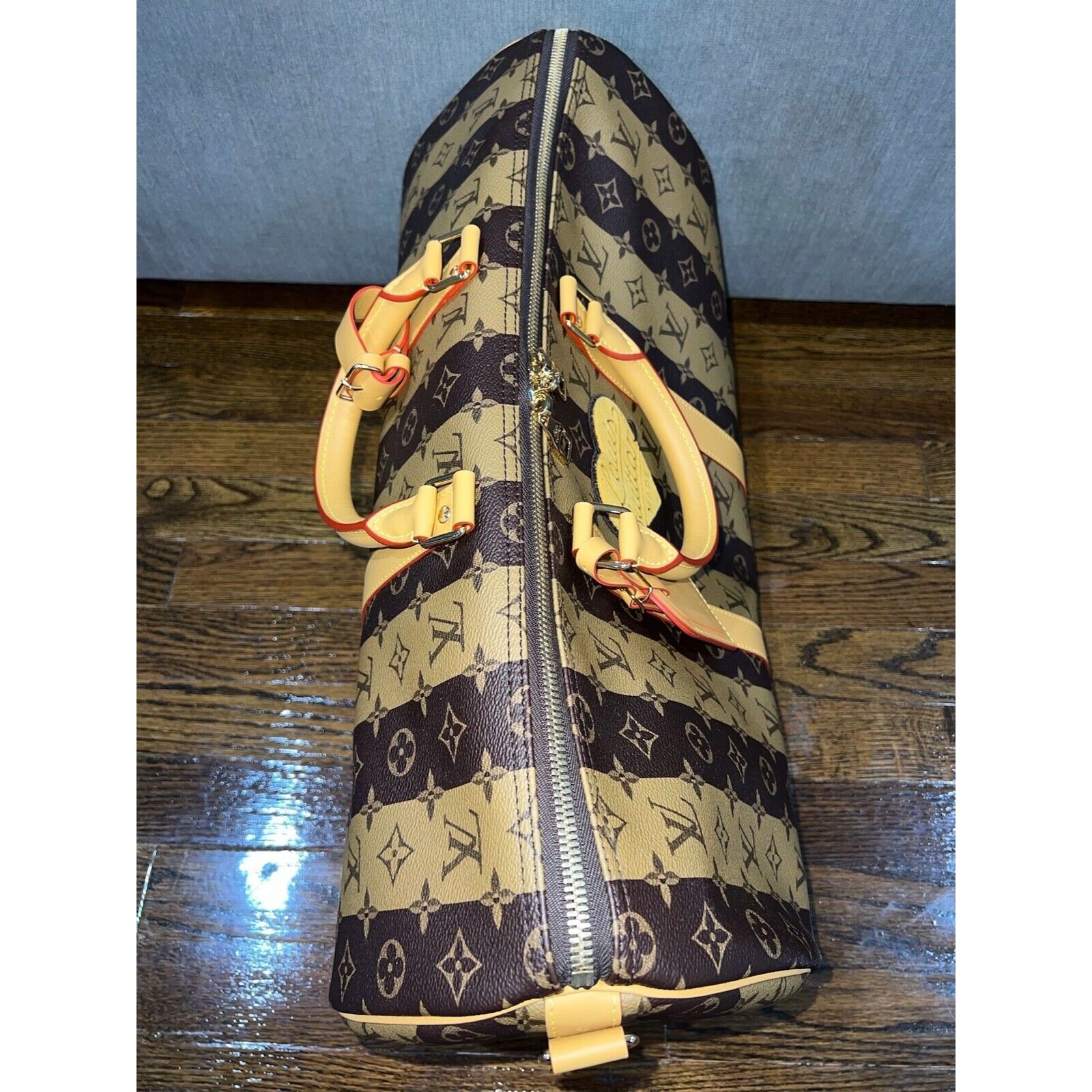 Louis Vuitton Louis Vuitton Keepall Bandouliere Monogram Heart Travel Bag Size ONE SIZE - 10 Thumbnail