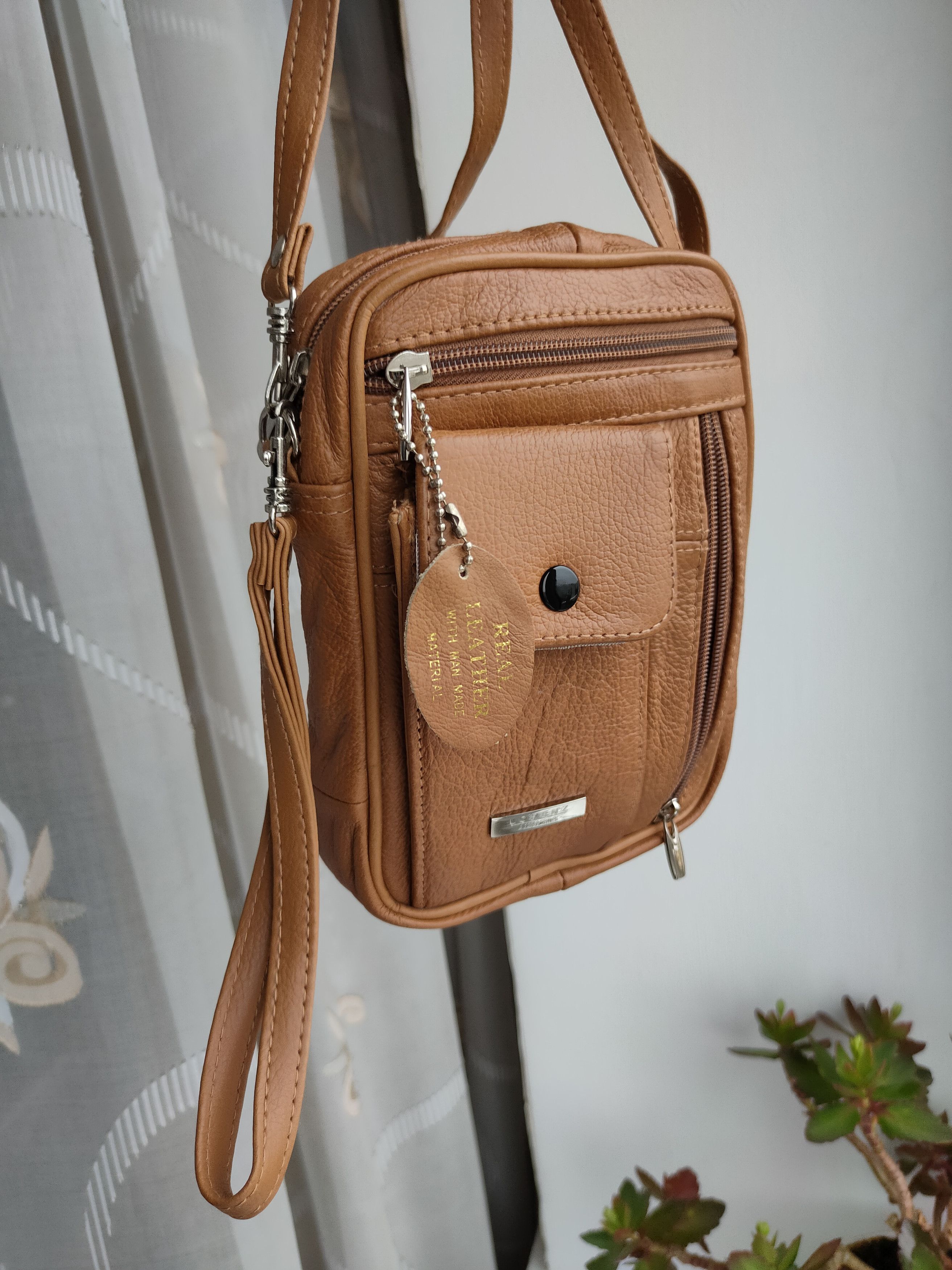 Leather Vintage Y2K Leather messenger bag Lorenz crossbody bag Size ONE SIZE - 13 Thumbnail