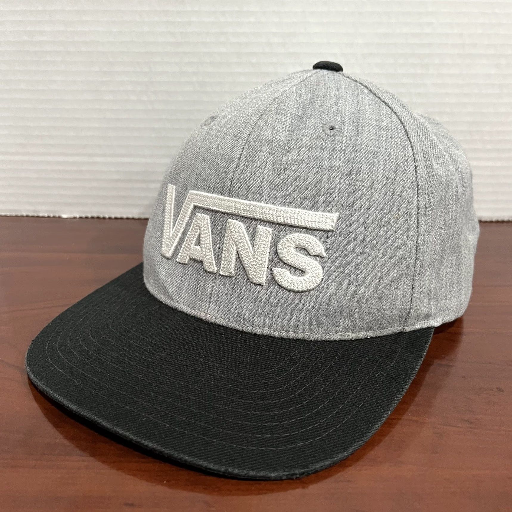 Vans VANS Hat Cap Snap Back Gray Black Adjustable Skater Size ONE SIZE - 3 Thumbnail