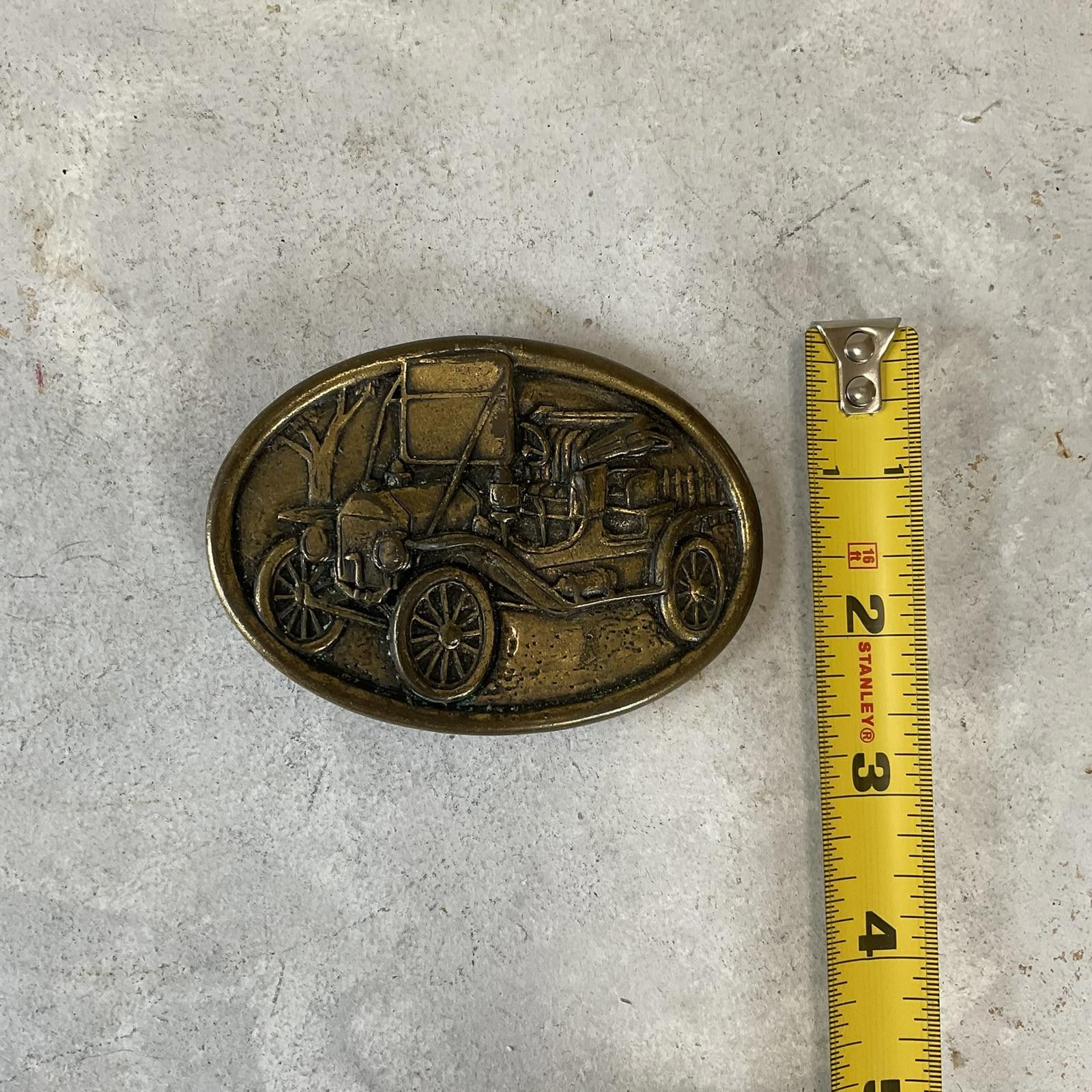 Vintage vintage avon antique car brass oval belt buckle model t Size ONE SIZE - 4 Thumbnail