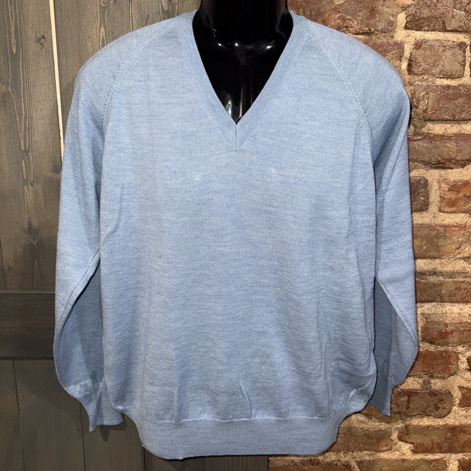 Other Nicola Mancini Blue V Neck Italian Soft Wool blend Sweater L Size US L / EU 52-54 / 3 - 3 Thumbnail