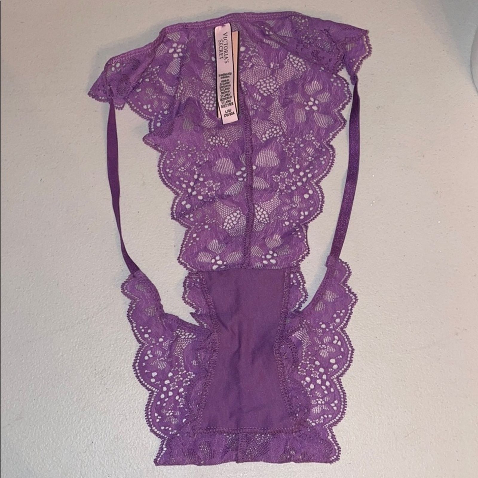 Victoria's Secret Victoria’s Secret Brazillian Thong Lavendar Lace VS Panties Size ONE SIZE - 10 Thumbnail