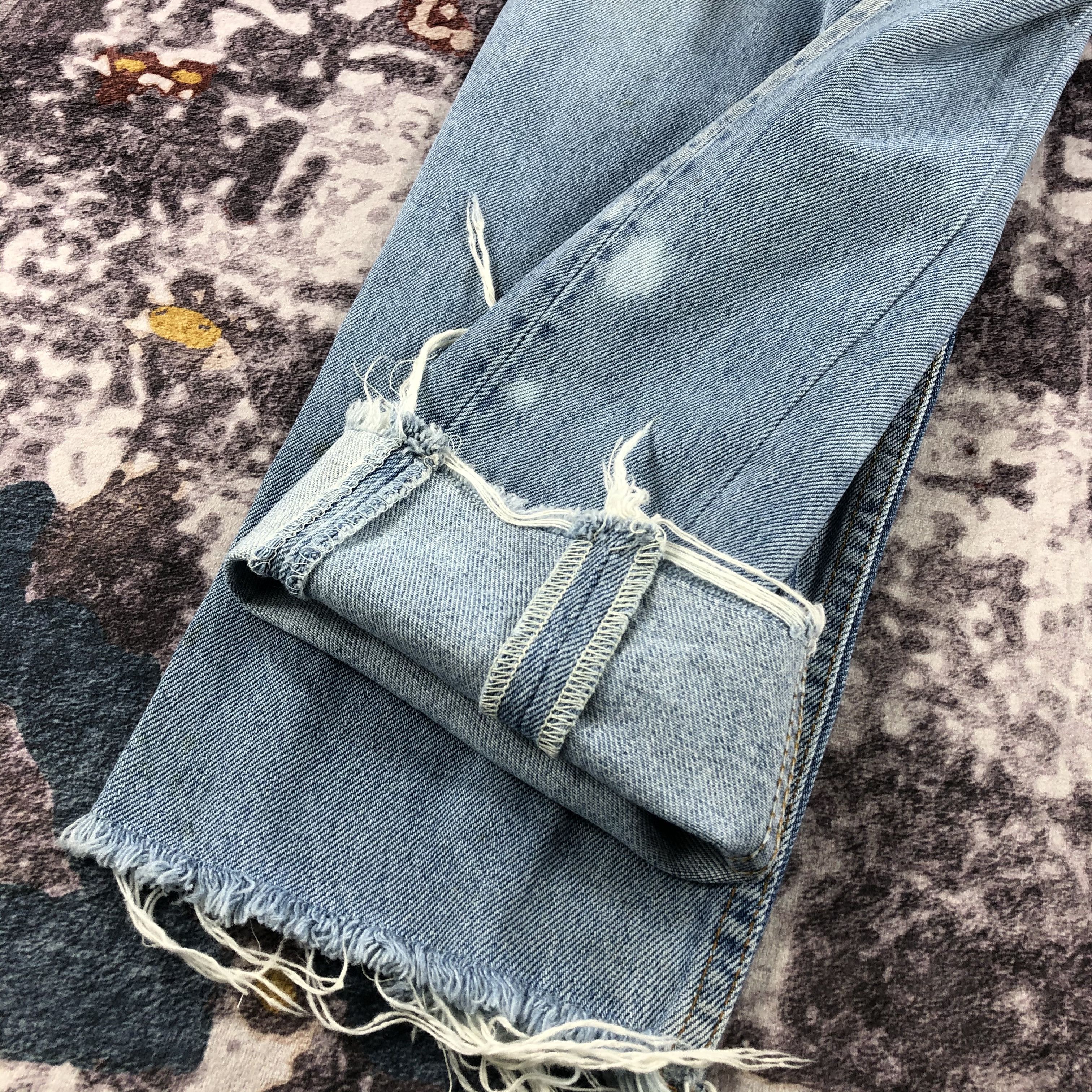 Levi's Vintage 90s Blue Wash Levis 501 Jeans-JM2172 Size US 35 - 8 Thumbnail
