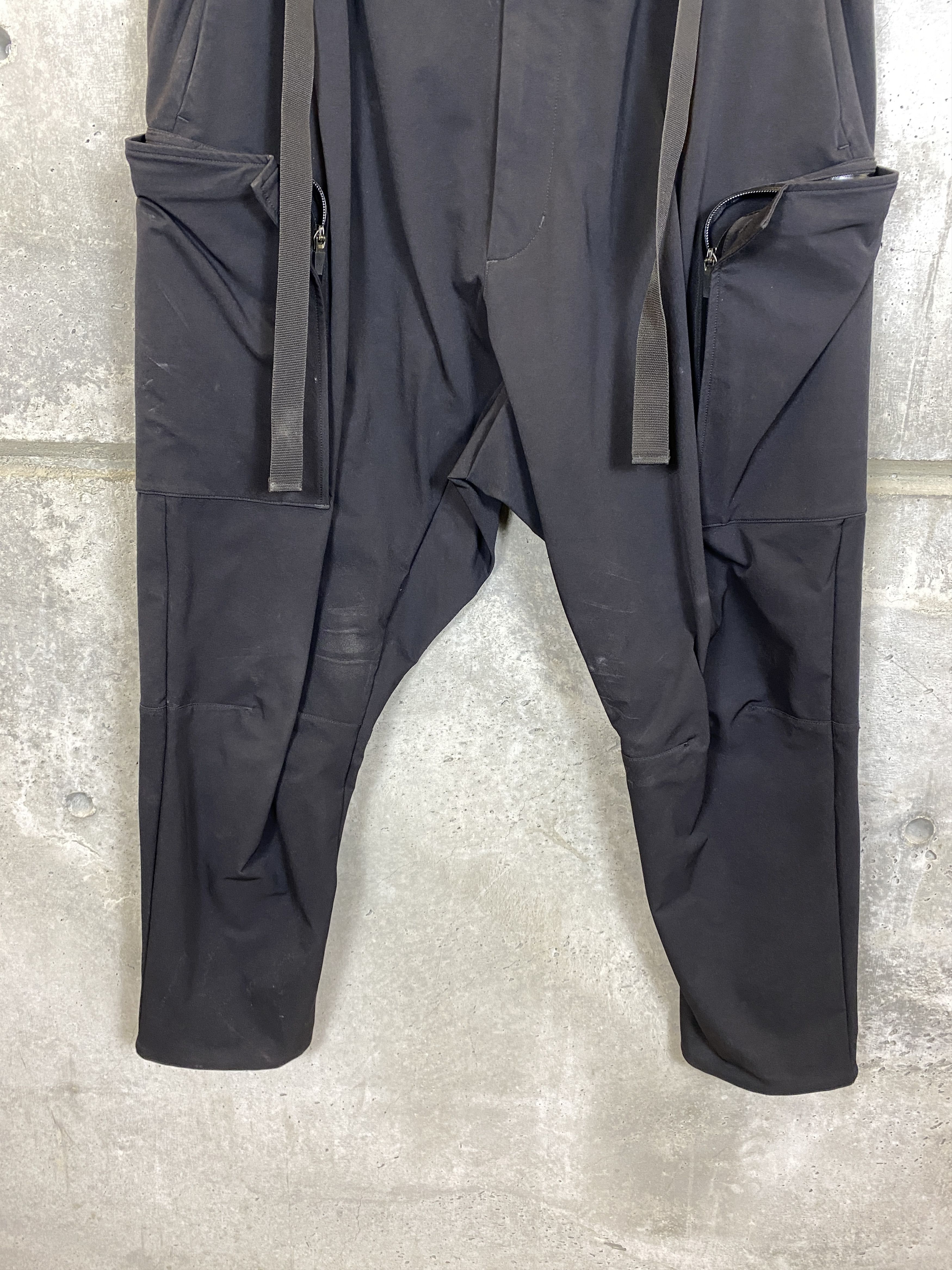 Acronym $1044 Acronym P31A-DS Black Size US 32 / EU 48 - 3 Thumbnail