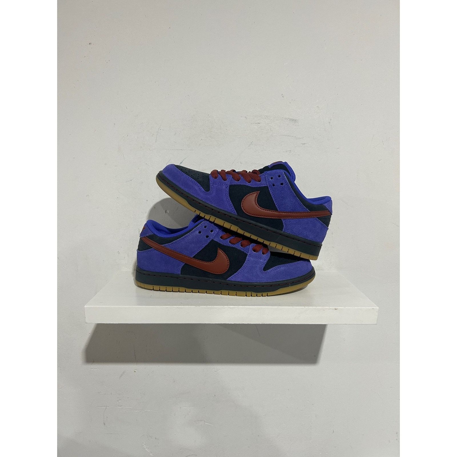 Nike NIKE SB DUNK LOW PERSIAN VIOLET SIZE 8.5 NEW Size US 8.5 / EU 41-42 - 1 Thumbnail
