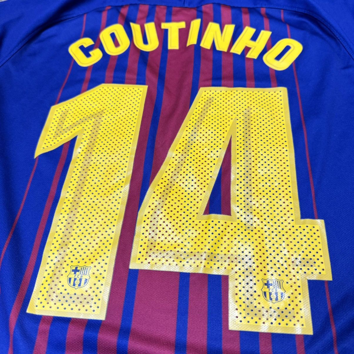 Nike Barcelona 17/18 home shirt #14 Coutinho Size US M / EU 48-50 / 2 - 4 Thumbnail