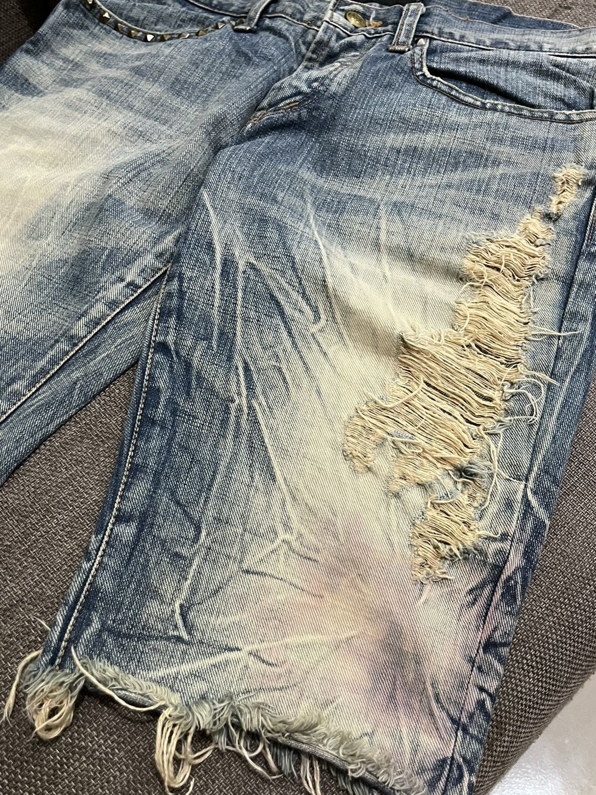 Japanese Brand Gostar de fuga Studded Distressed shortpant vkei grunge Size US 31 - 2 Thumbnail