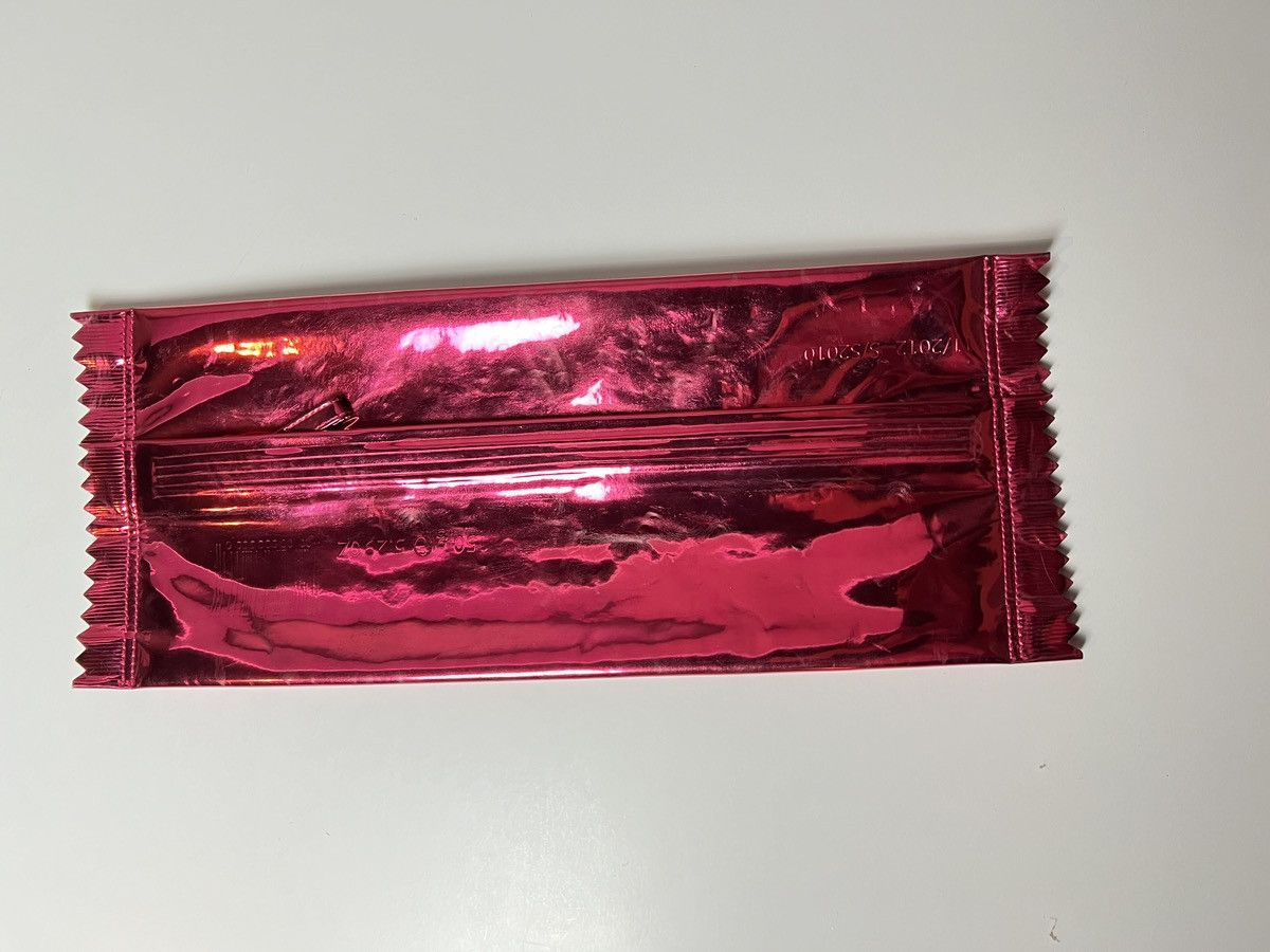 Maison Margiela MAISON MARGIELA H&M y2k candy wrapper clutch Size ONE SIZE - 4 Thumbnail