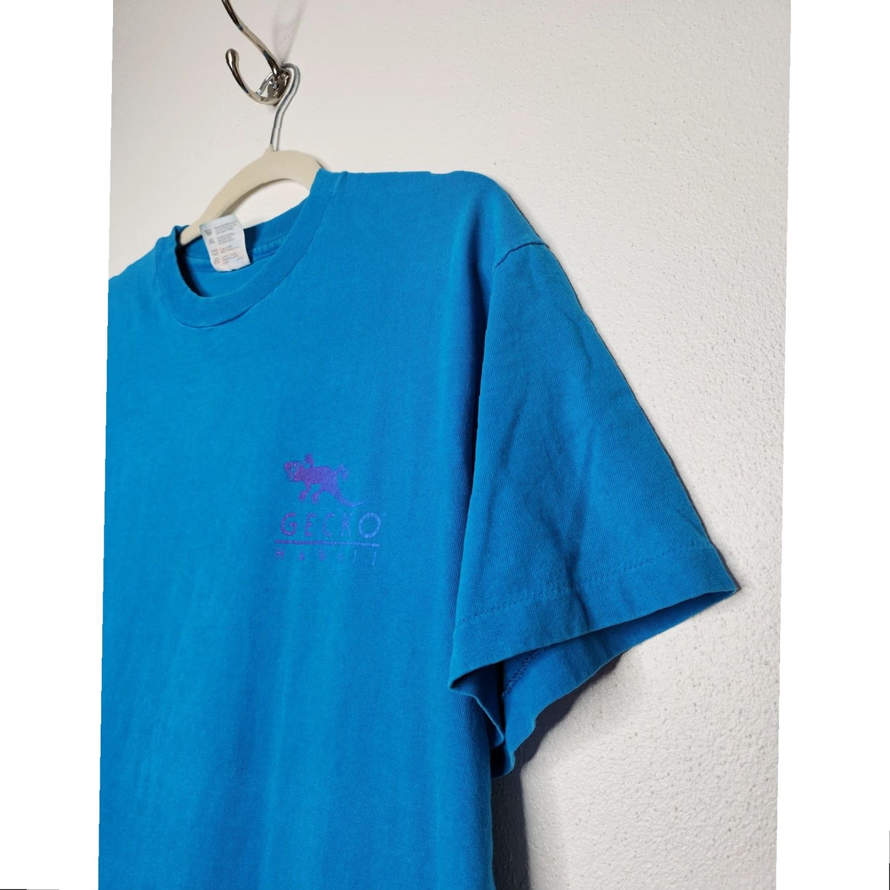 Hanes VINTAGE Hanes Blue Double Sided Surf Surfer Art Shirt Gecko Hawaii Large L Unisex Adults Toys? Size US L / EU 52-54 / 3 - 3 Thumbnail