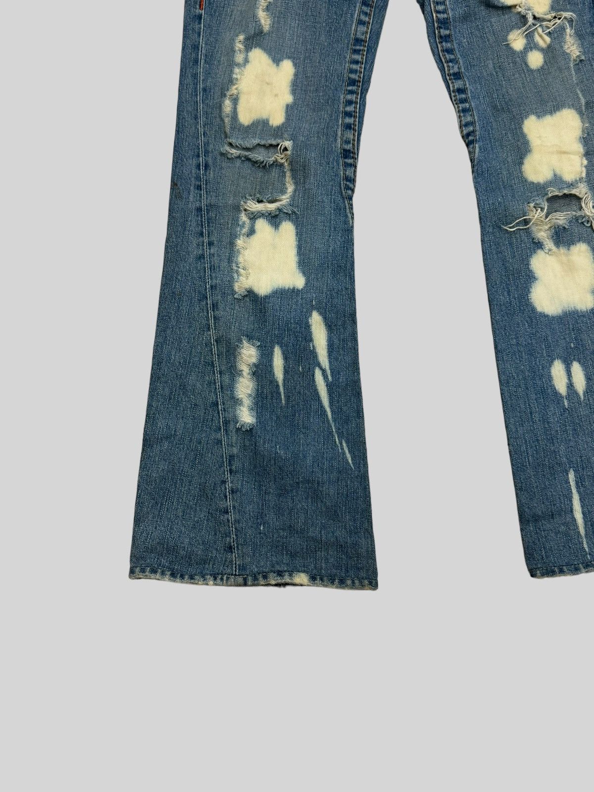 True Religion Vintage Flared TRUE RELIGION Distressed Acid Wash Denim Size US 31 - 8 Thumbnail