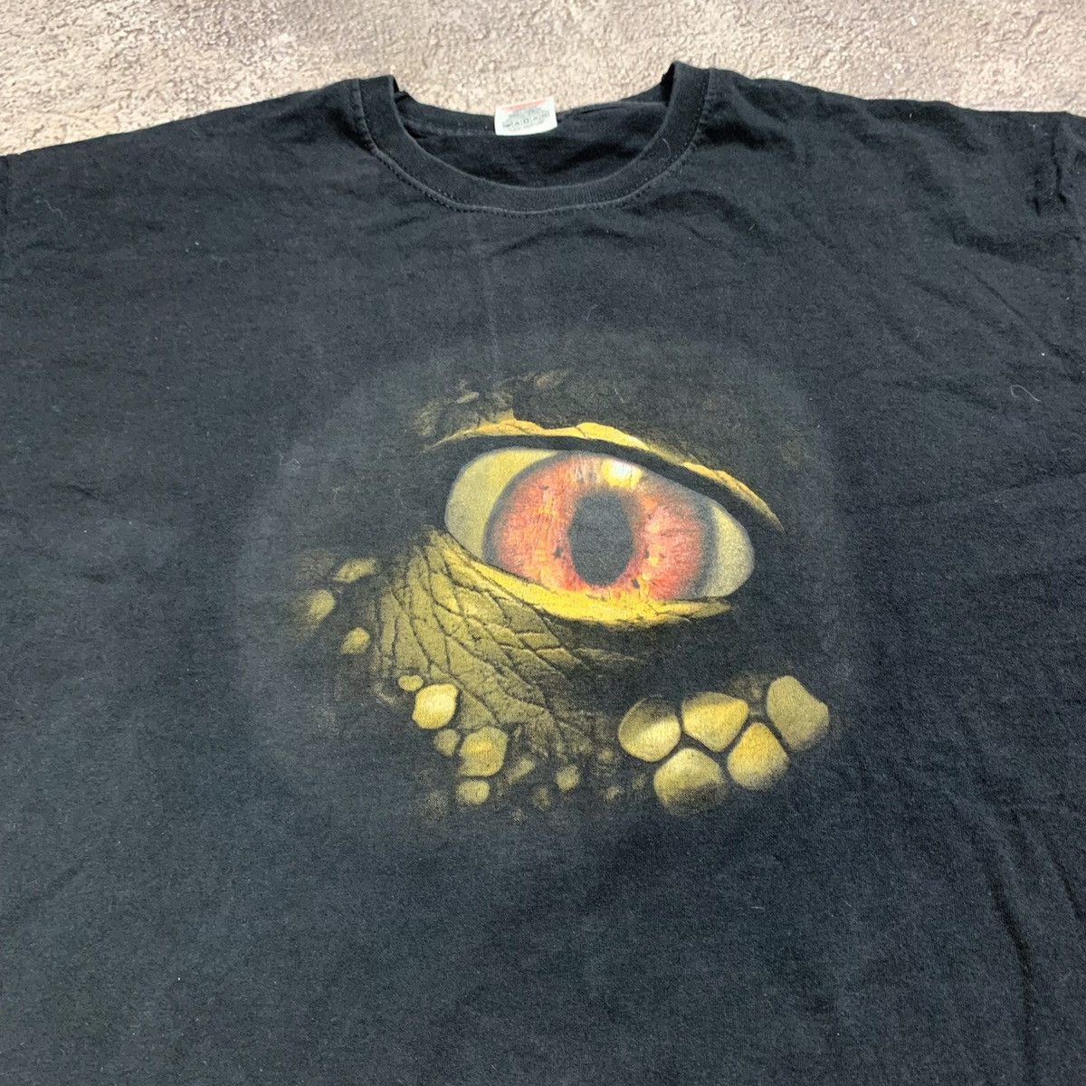 Vintage Vintage Y2K Sun Faded Graphic Tee Horror Eye Streetwear L Size US L / EU 52-54 / 3 - 4 Thumbnail