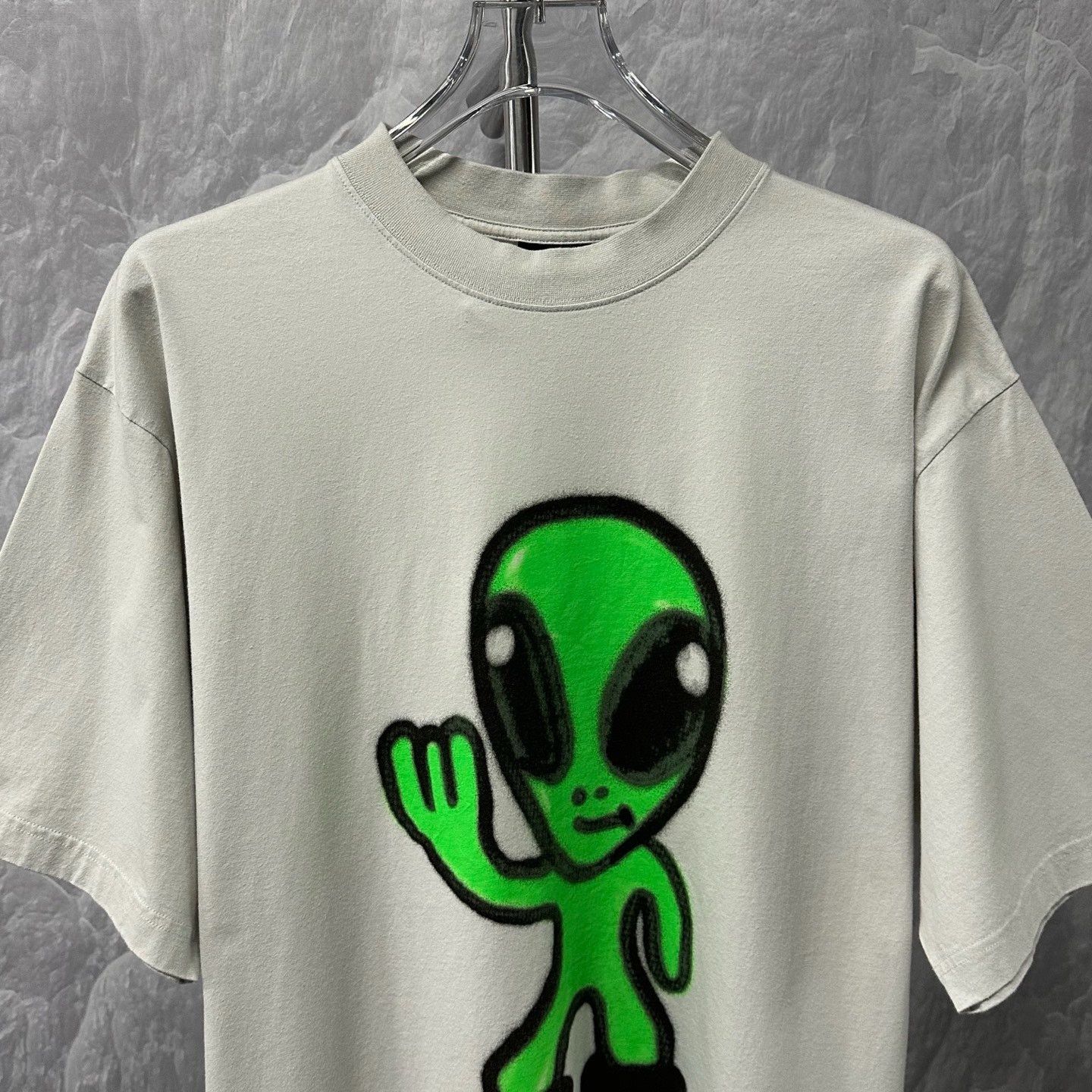 Balenciaga Balenciaga SS25 Dripley Alien Print T-shirt Size US M / EU 48-50 / 2 - 1 Thumbnail