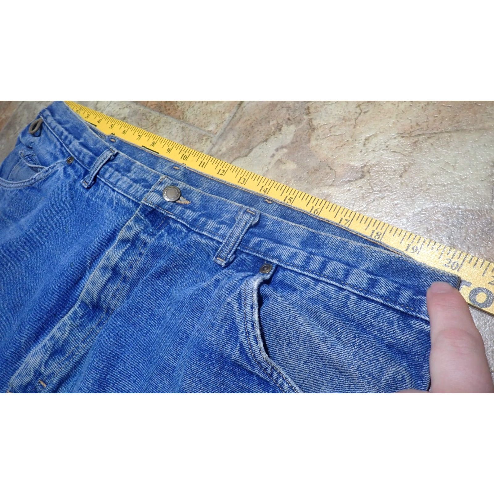 Wrangler Vintage Wrangler Men’s High Rise Insulated 40x27 Distressed Blue Denim Jeans with Pockets Western 90s Mens Size US 42 / EU 58 - 4 Thumbnail