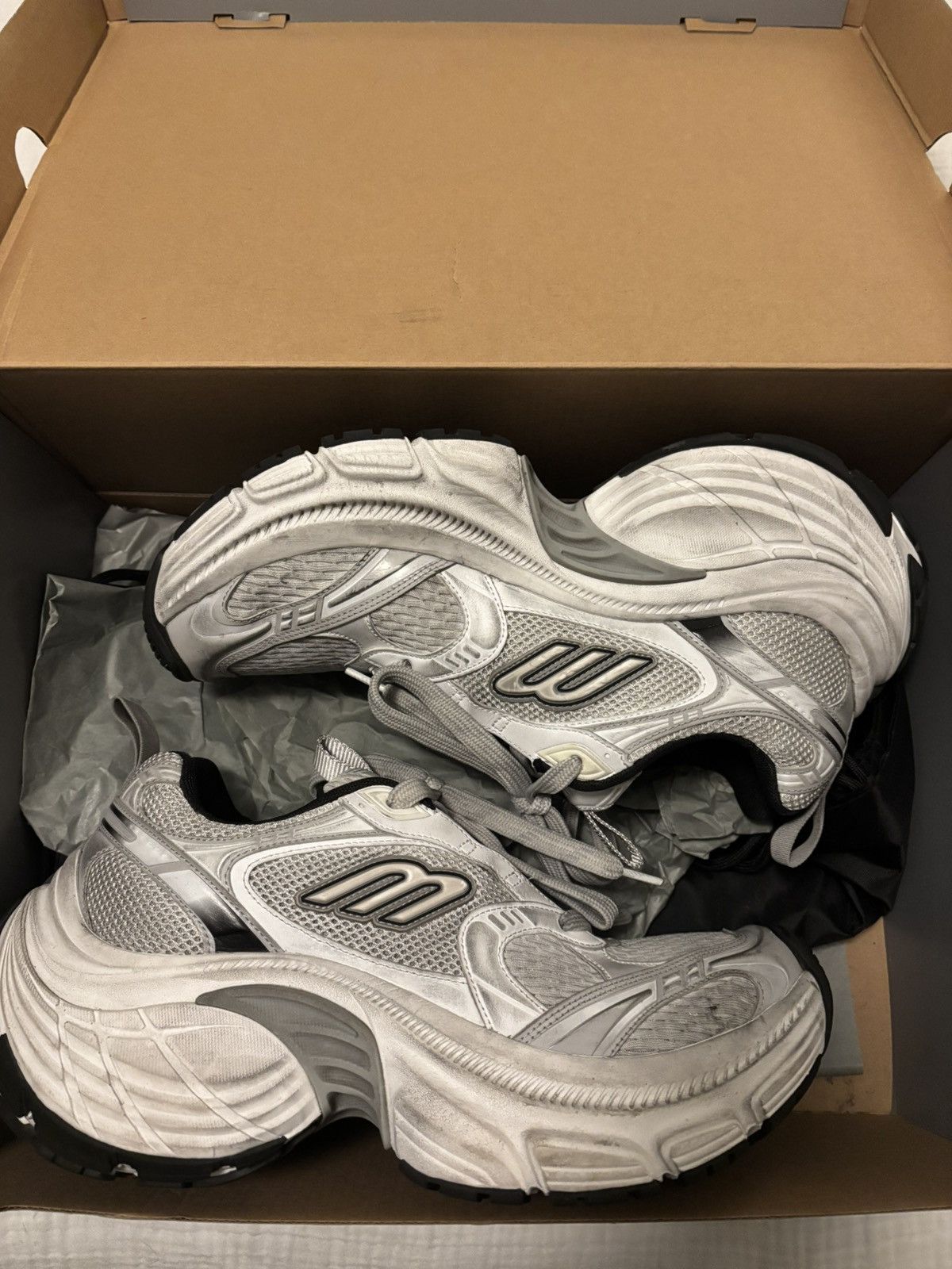 Balenciaga 10XL SNEAKERS Size US 9 / EU 42 - 1 Thumbnail