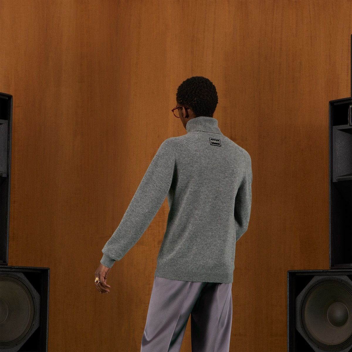 Gucci o1s1wg110925 Wool Sweater With Gucci Patch in Grey Size US S / EU 44-46 / 1 - 8 Thumbnail