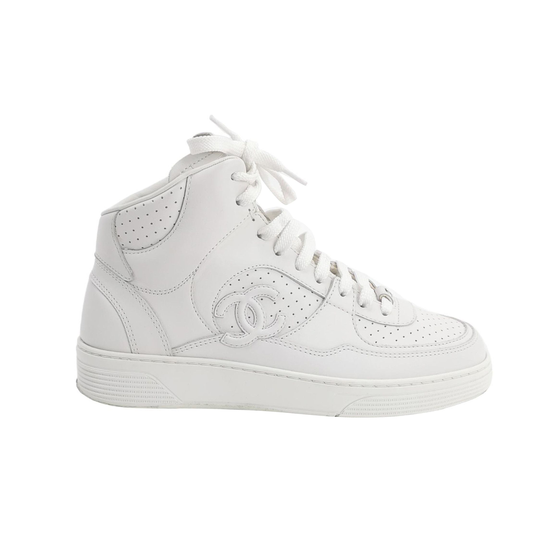Chanel Chanel Women 6 Lowtop Sneakers Size US 6 / IT 36 - 1 Thumbnail