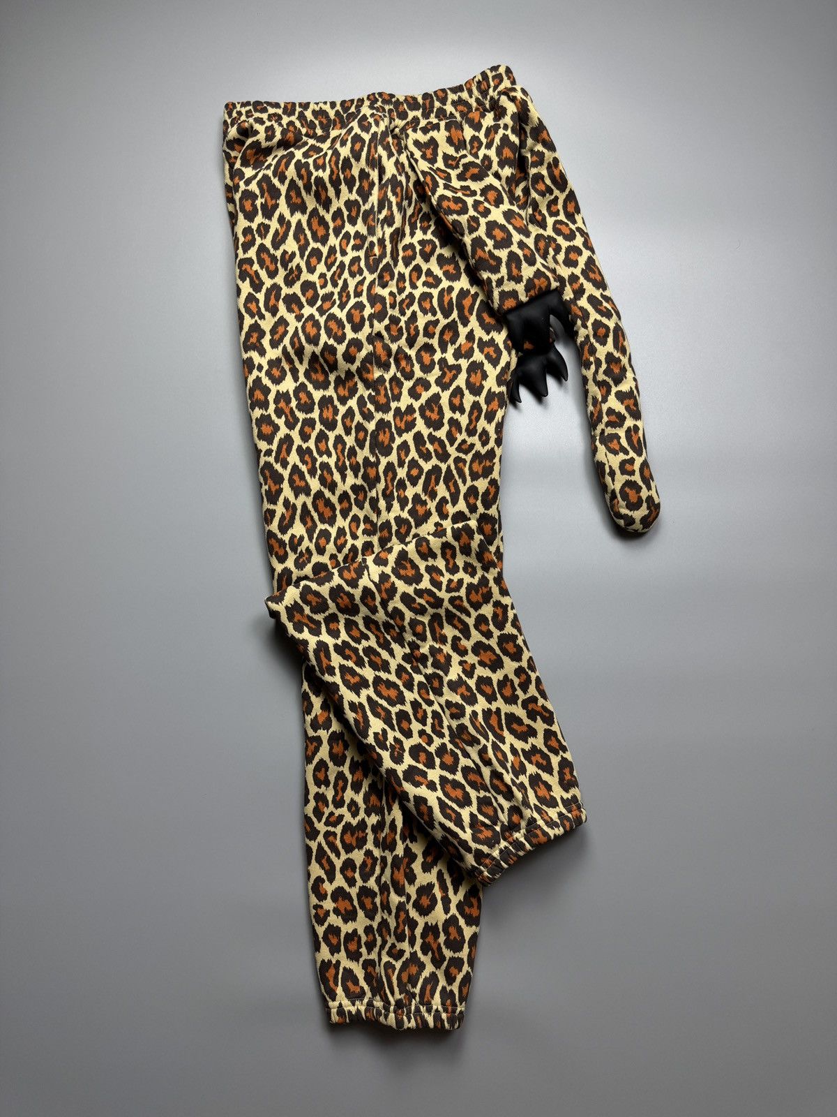 Adidas × Jeremy Scott Adidas x Jeremy Scott - Leopard Print Sweat Jogger Pants Size US 28 / EU 44 - 6 Thumbnail
