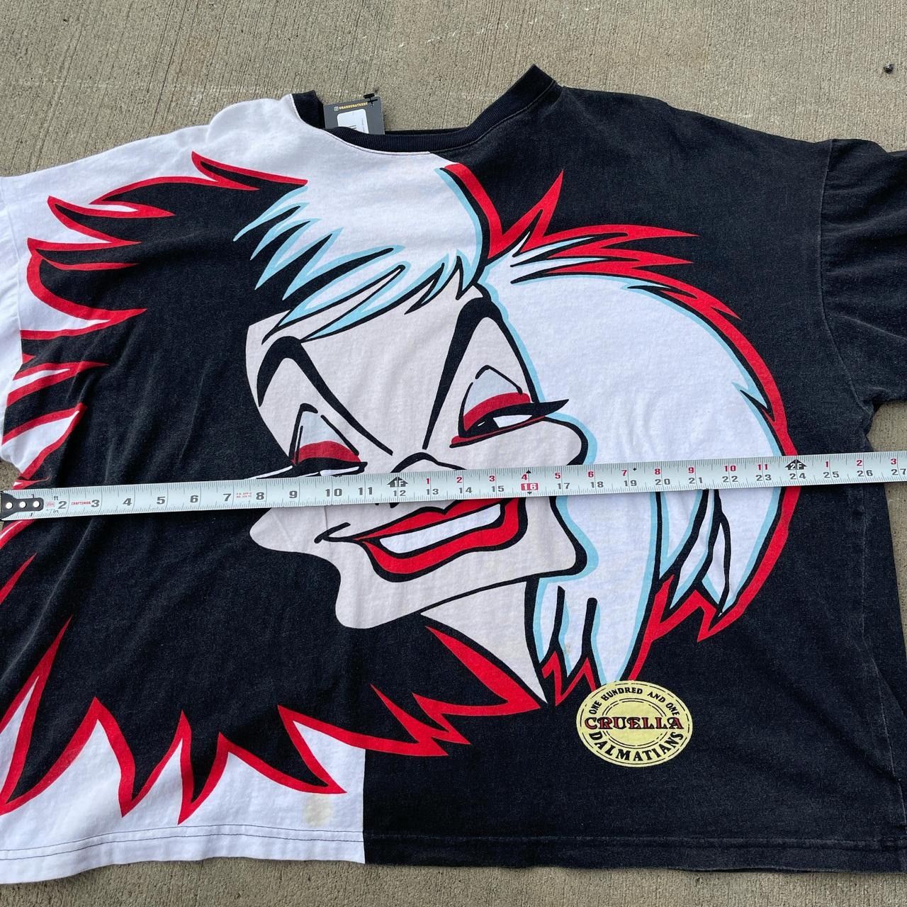 Vintage Vintage Disney villians cruella Deville AOP boxy fit tee Size US L / EU 52-54 / 3 - 4 Thumbnail