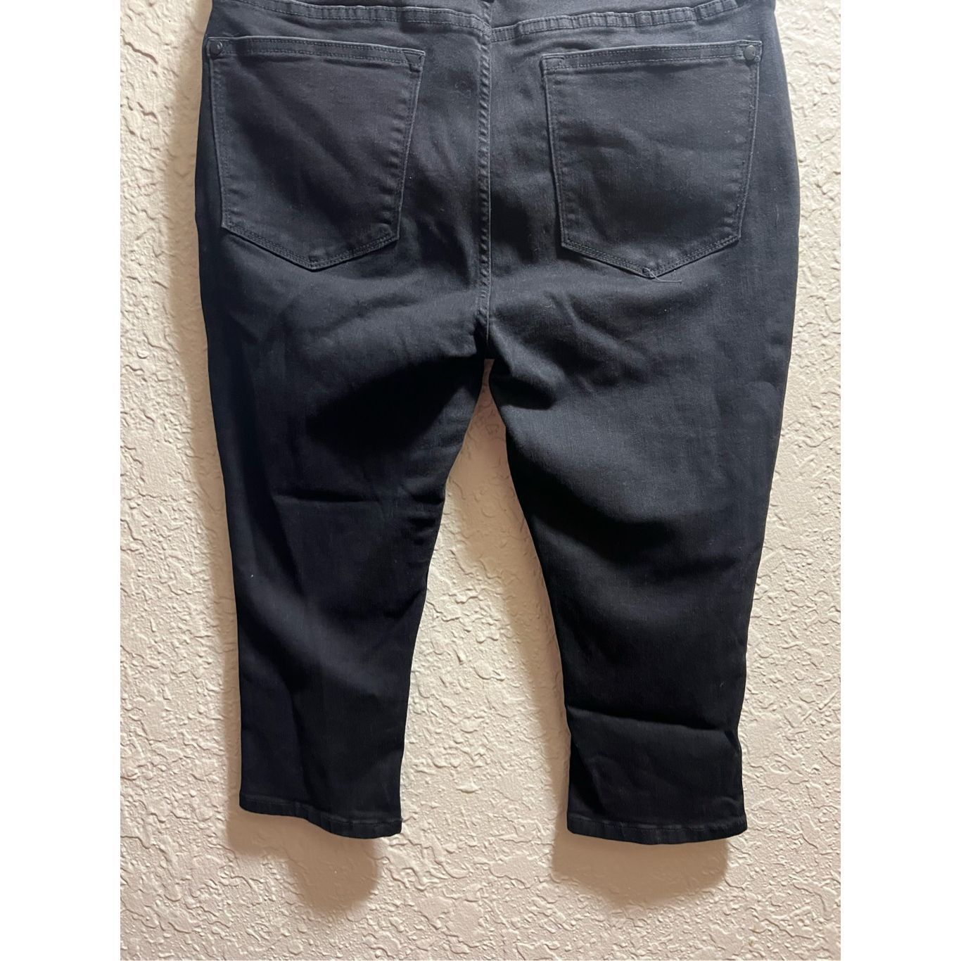 Other Judy Blue Black Capri Fit Jeans Woman’s Size 31 Size 31" - 9 Thumbnail