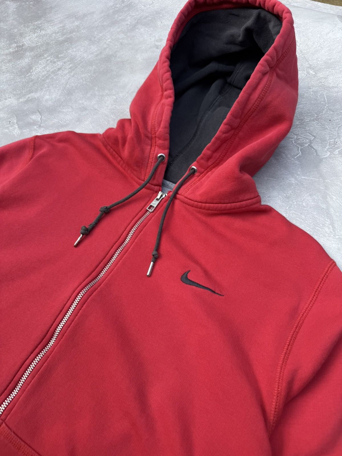 Nike Vintage Nike Swoosh Red Cotton Zip Hoodie Size US L / EU 52-54 / 3 - 4 Thumbnail