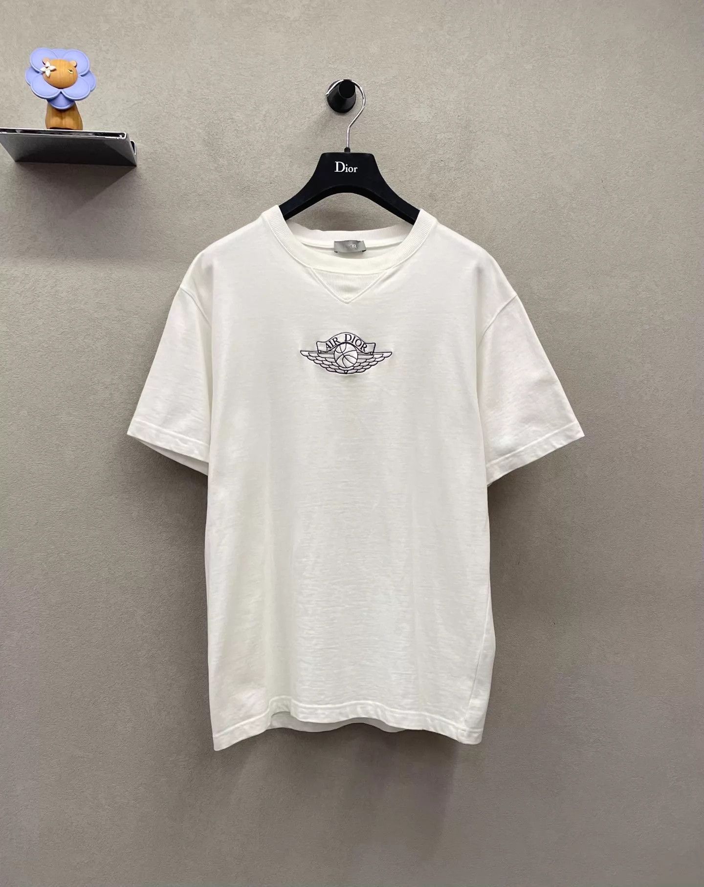 Dior White Short Sleeve Graphic T-Shirt Size US S / EU 44-46 / 1 - 1 Thumbnail