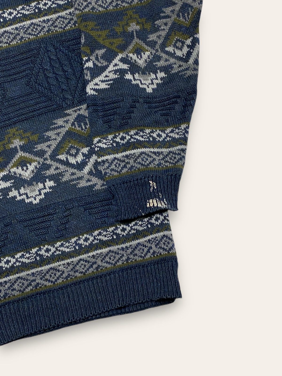 Invicta 90s Vintage INVICTA Beautiful Warm Sweater Pattern Art Size US XL / EU 56 / 4 - 7 Thumbnail
