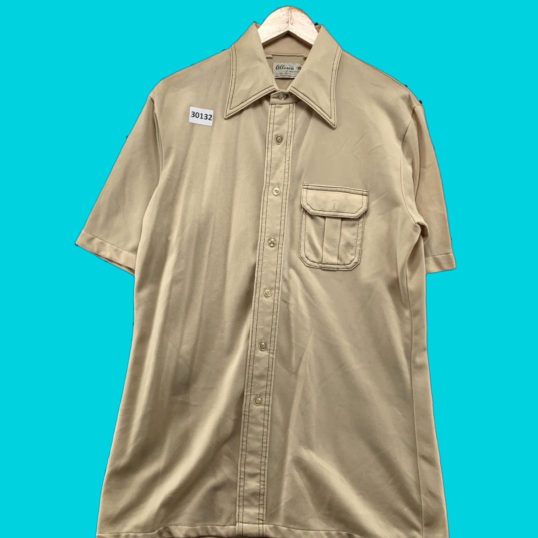 Vintage VINTAGE Alleson Of Rochester Button-Up Shirt Beige Mens Large Short Sleeve Long Pocket 70s 80s Size US L / EU 52-54 / 3 - 1 Thumbnail