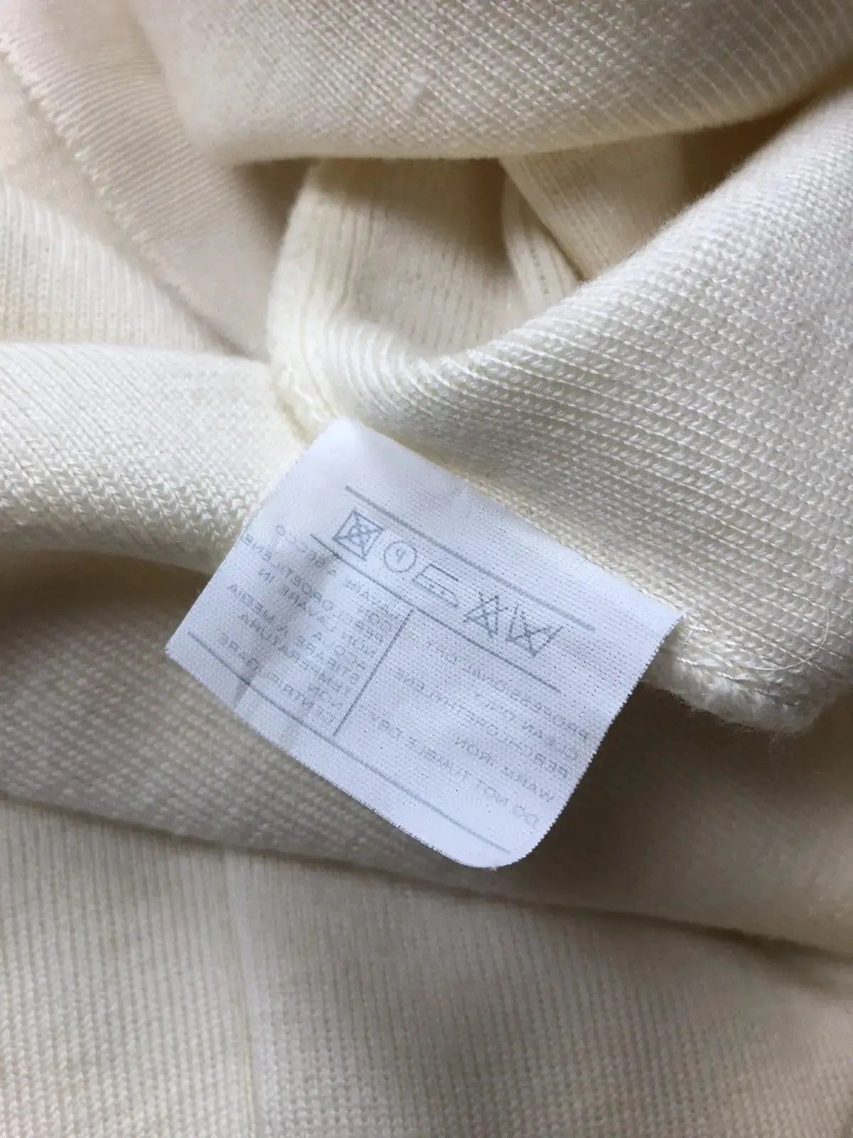 Salvatore Ferragamo SALVATORE FERRAGAMO Vintage Knitted Cardigan Beige Luxury Size US M / EU 48-50 / 2 - 12 Thumbnail