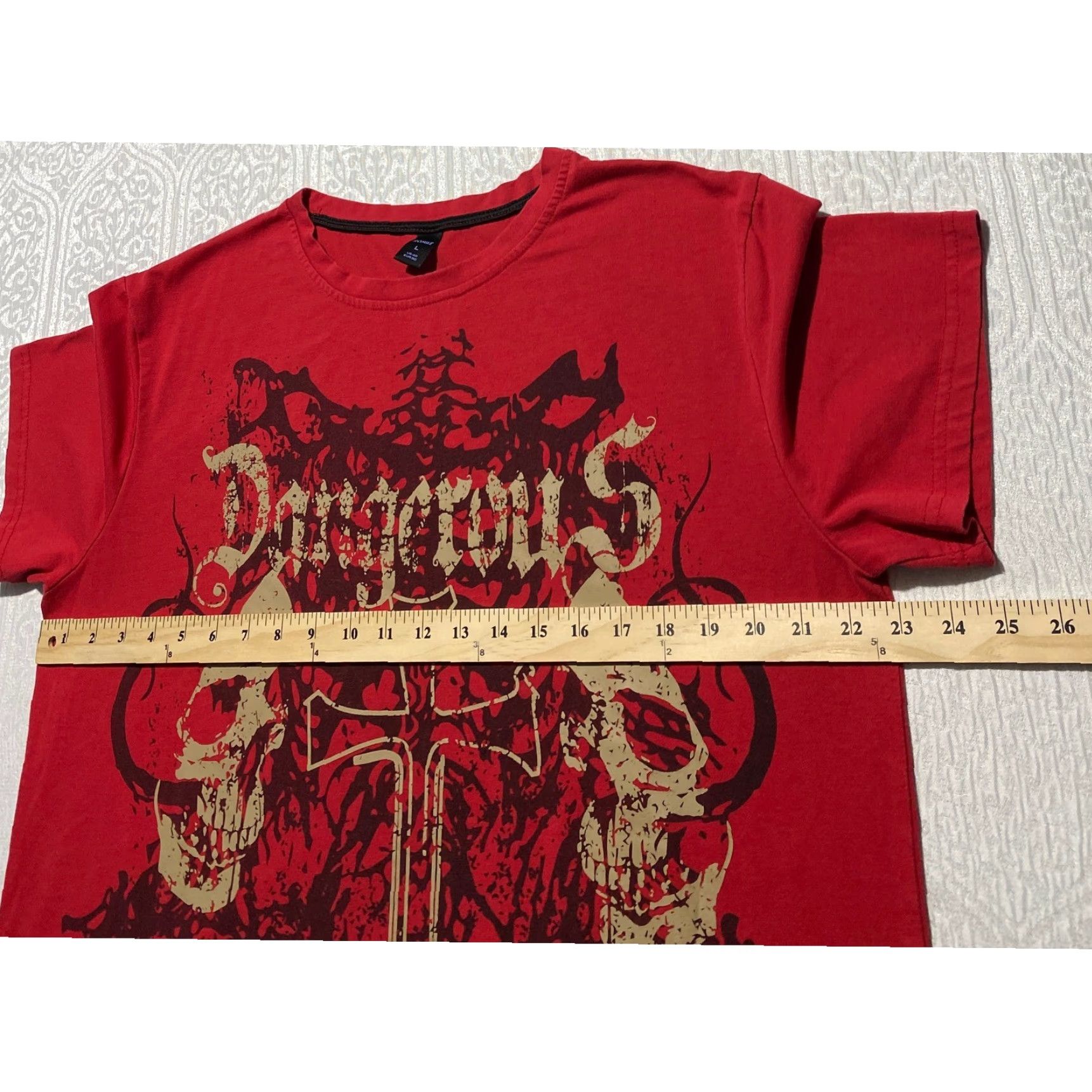 Vintage ROMWE Mens L Red Dangerous Grunge Punk Skull Cross Graphic T-Shirt Edgy Tee Size US L / EU 52-54 / 3 - 4 Thumbnail