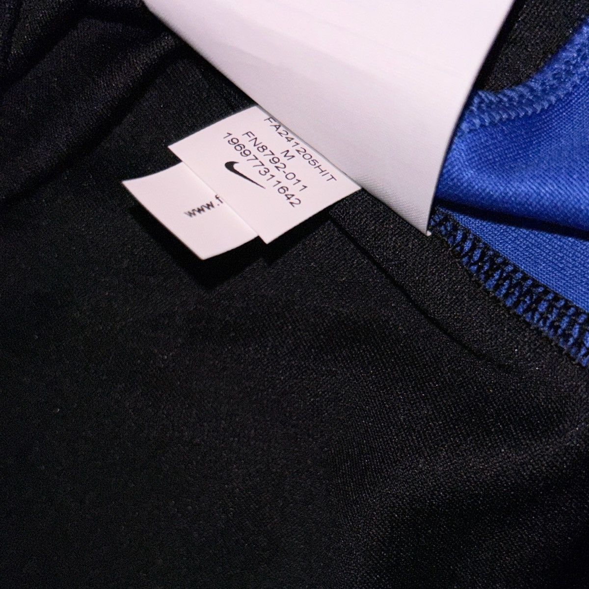 Nike Barcelona 2024/25 Away Kit Fan Version Size US M / EU 48-50 / 2 - 5 Thumbnail