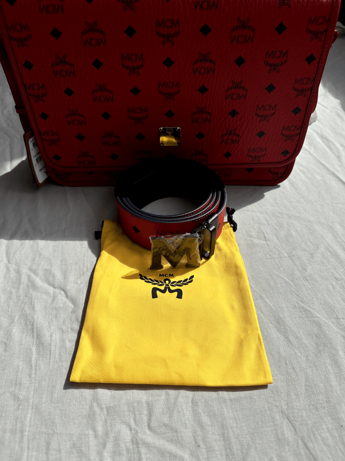 MCM MCM NEW Package Candy Red Aren Messanger Bag and Clause Bel Size ONE SIZE - 2 Thumbnail