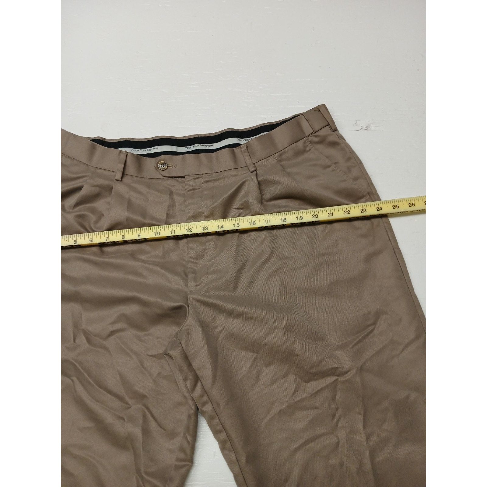 Perry Ellis Perry Ellis (40x32) Tan Relaxed Fit Khaki Dress Slacks Size US 40 / EU 56 - 3 Thumbnail