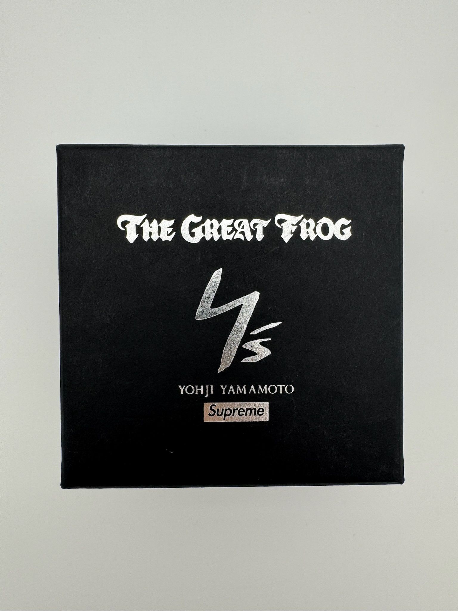 Supreme × Yohji Yamamoto FW25 Supreme Yohji Yamamoto The Great Frog Silver Bracelet Size ONE SIZE - 7 Thumbnail