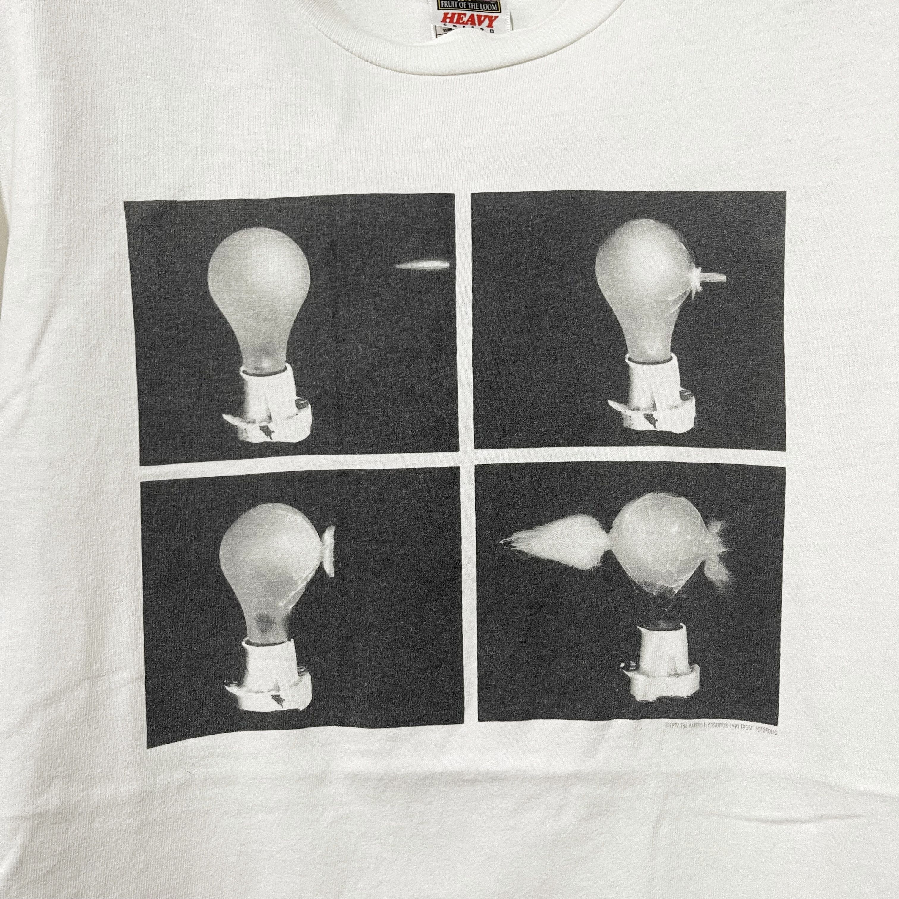 Vintage Vintage 90s Harold Edgerton Death of a Lightbulb T-Shirt Size US XS / EU 42 / 0 - 2 Thumbnail