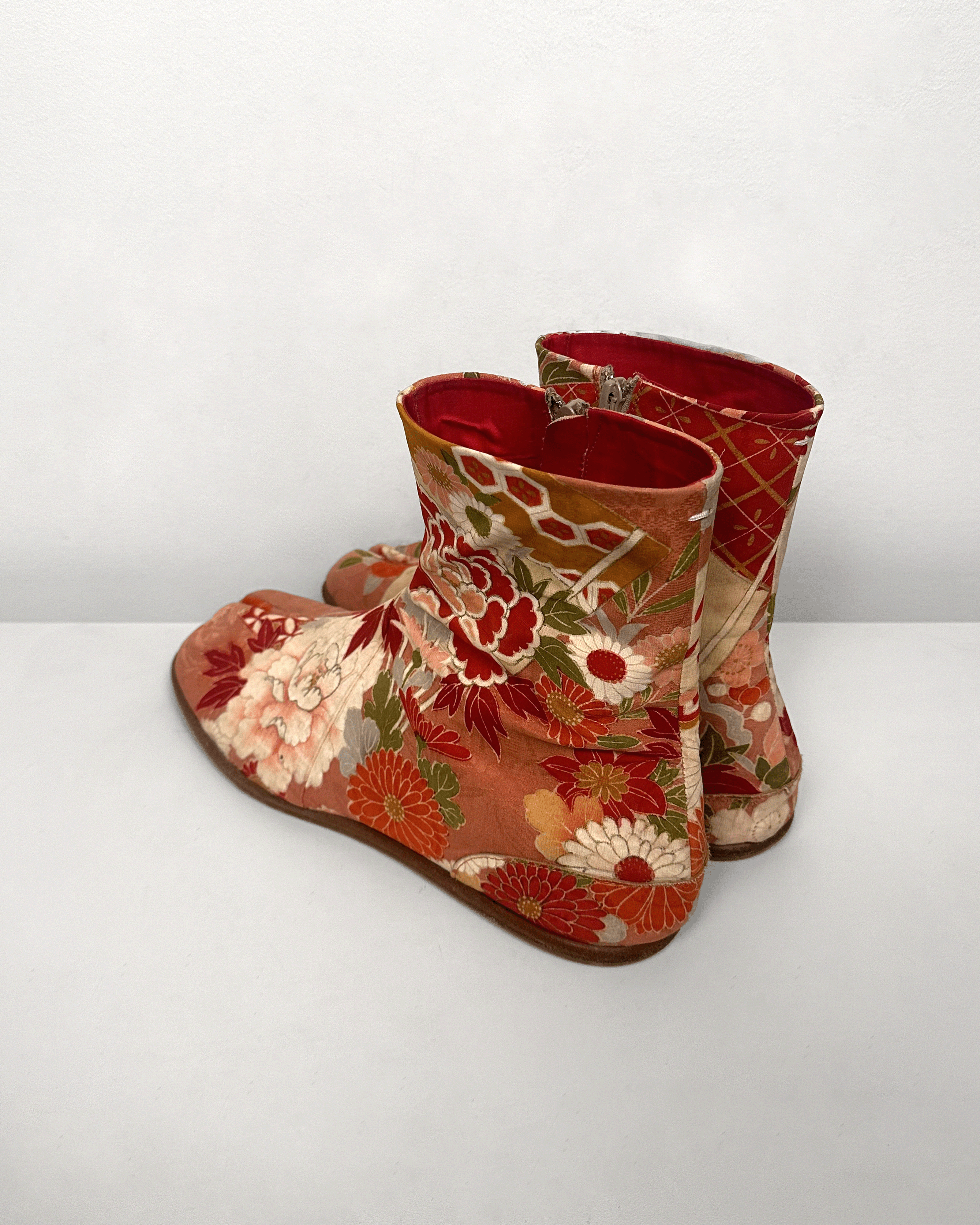 Maison Margiela Maison Margiela Floral Embroidered Jaccquard Tabi Boots Size US 12.5 / EU 45-46 - 2 Thumbnail