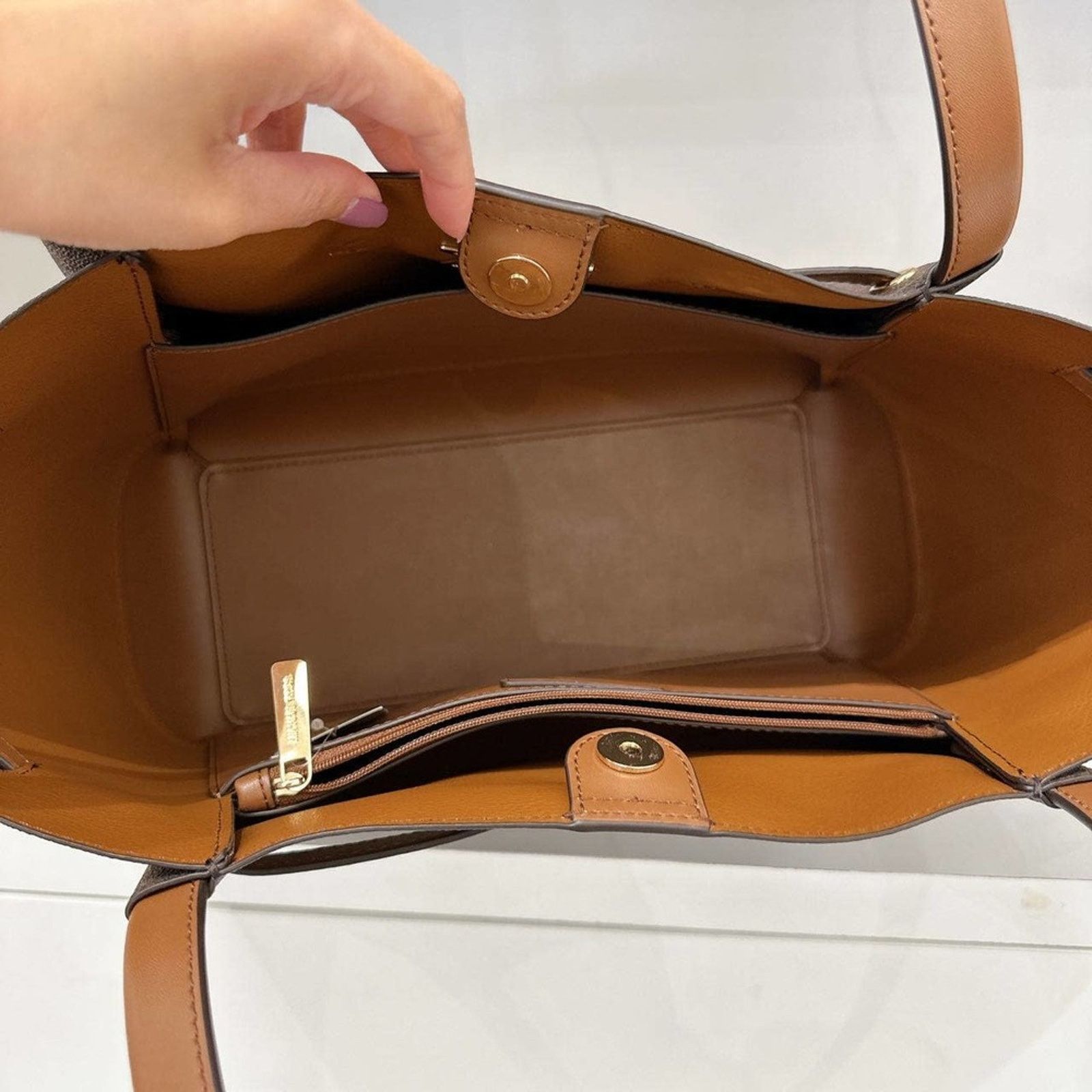 Michael Kors Michael Kors 35S3G6RT3B Reed Large Logo Tote Bag IN BROWN Size ONE SIZE - 5 Thumbnail